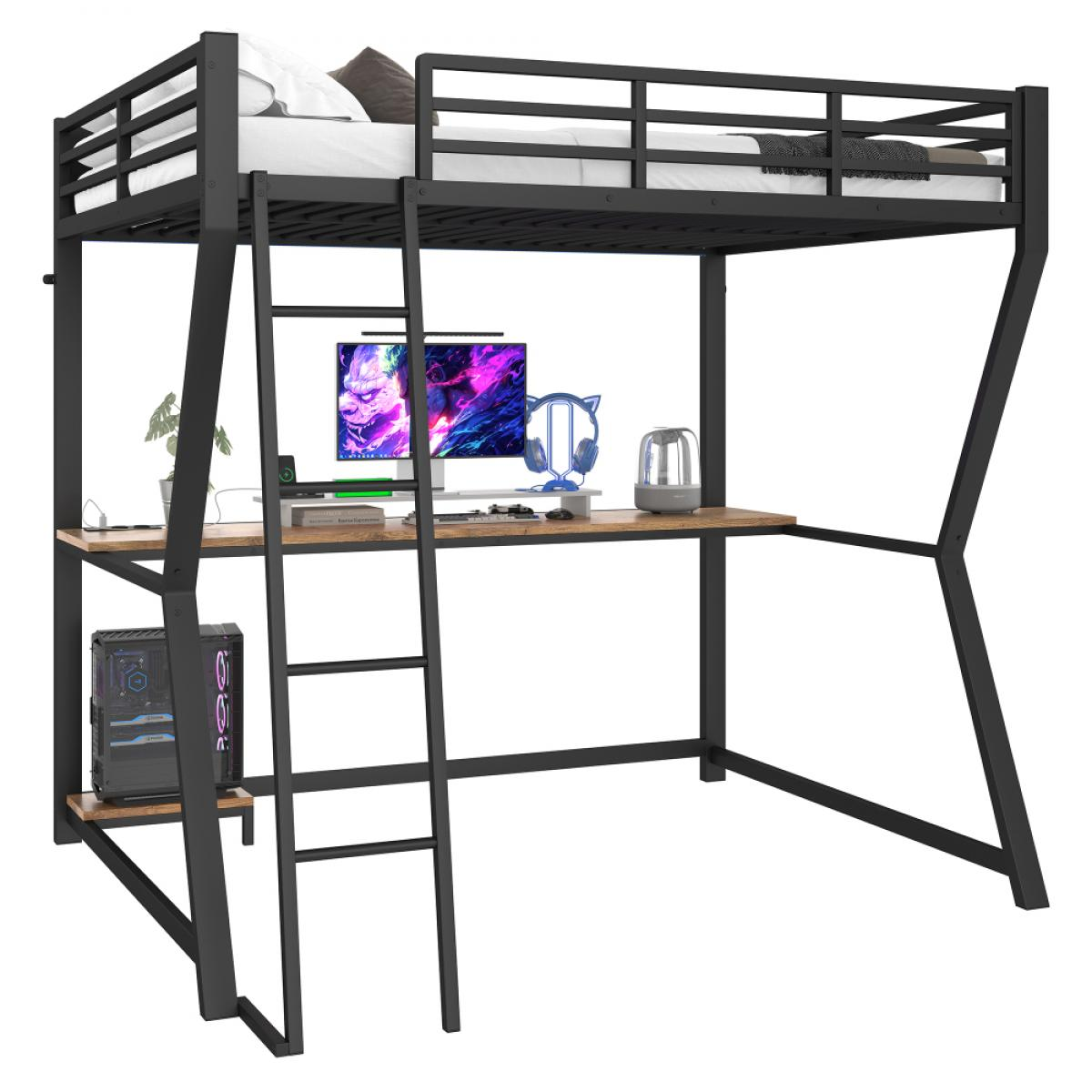 Ein schwarzes Metall-Hochbett mit Schreibtisch. Auf dem Schreibtisch stehen ein Computer, Kopfhörer und eine Pflanze. Das Bett hat eine Leiter.