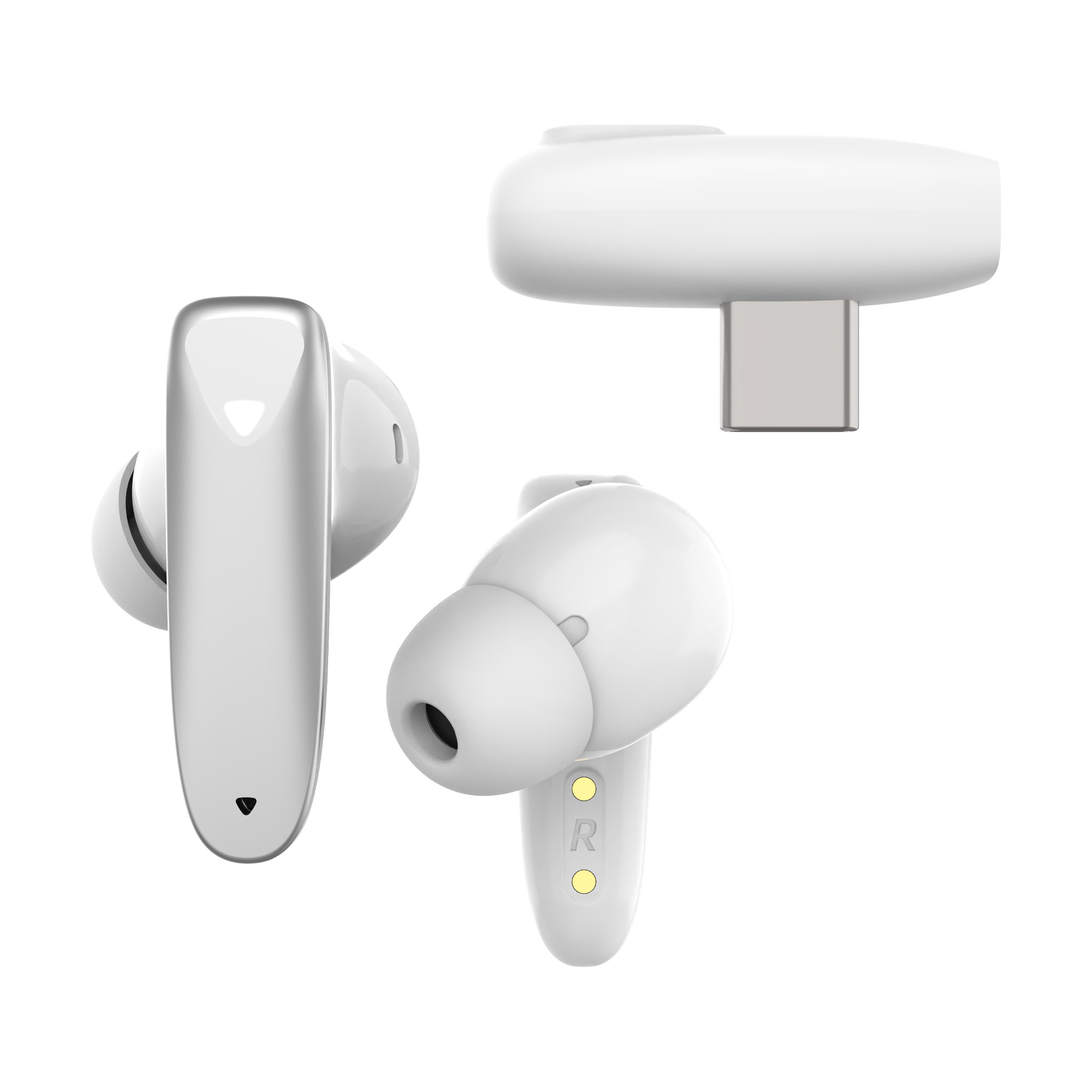Drei weiße kabellose Ohrhörer und ein weißer USB-C-Ladeadapter auf weißem Hintergrund, von oben beleuchtet.