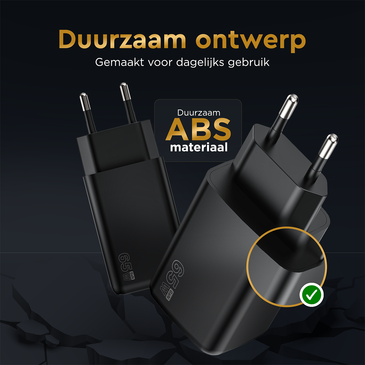 Due caricabatterie neri con connettori argentati. Il testo dice 'Duurzaam ontwerp' e 'ABS materiaal'. Un caricabatterie ha un segno di spunta verde.