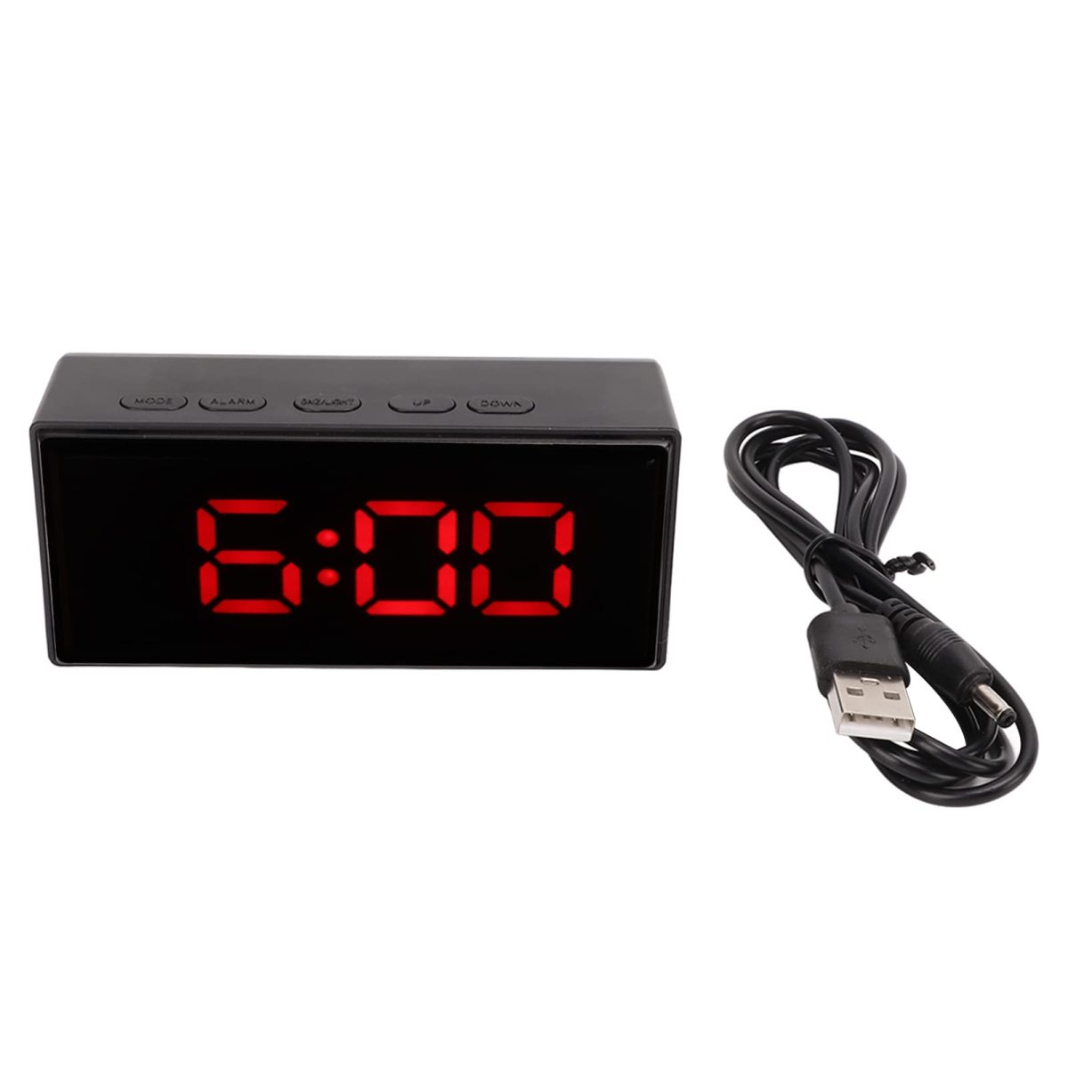 Sveglia digitale nera che mostra le 6:00, con un cavo USB nero collegato. I pulsanti includono modalità, allarme, ripetizione, su e giù.