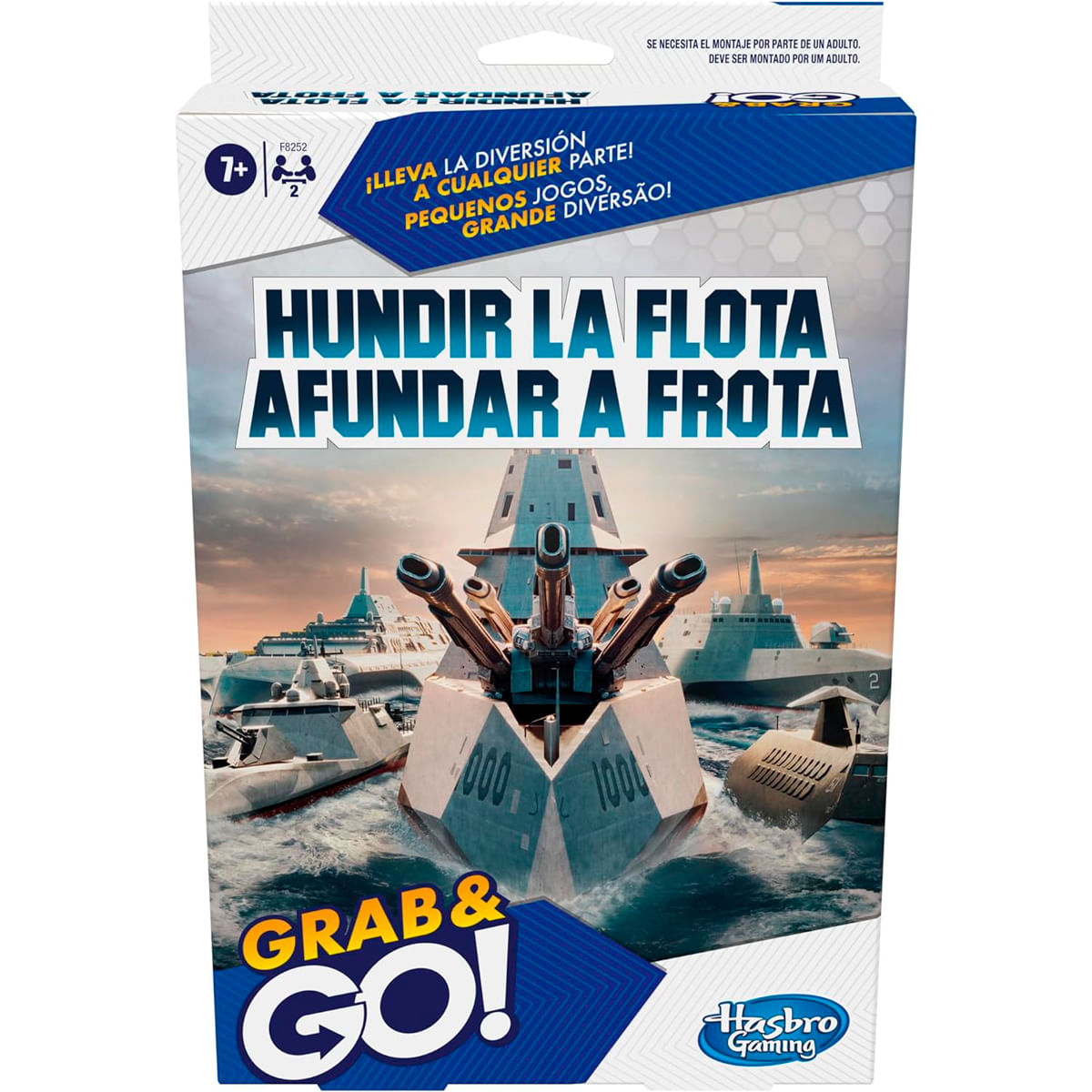Arte de la caja de 'Hundir la Flota'. Muestra barcos y un submarino en el mar. Texto en español y portugués. Con el logo de Hasbro Gaming.