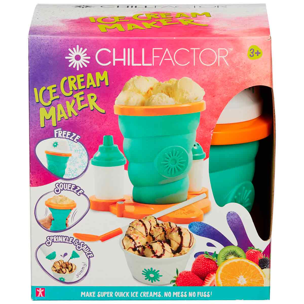 Una caja con un juguete para hacer helados. Tiene una taza verde, un tazón de helado y frutas. El texto dice: ICE CREAM MAKER.