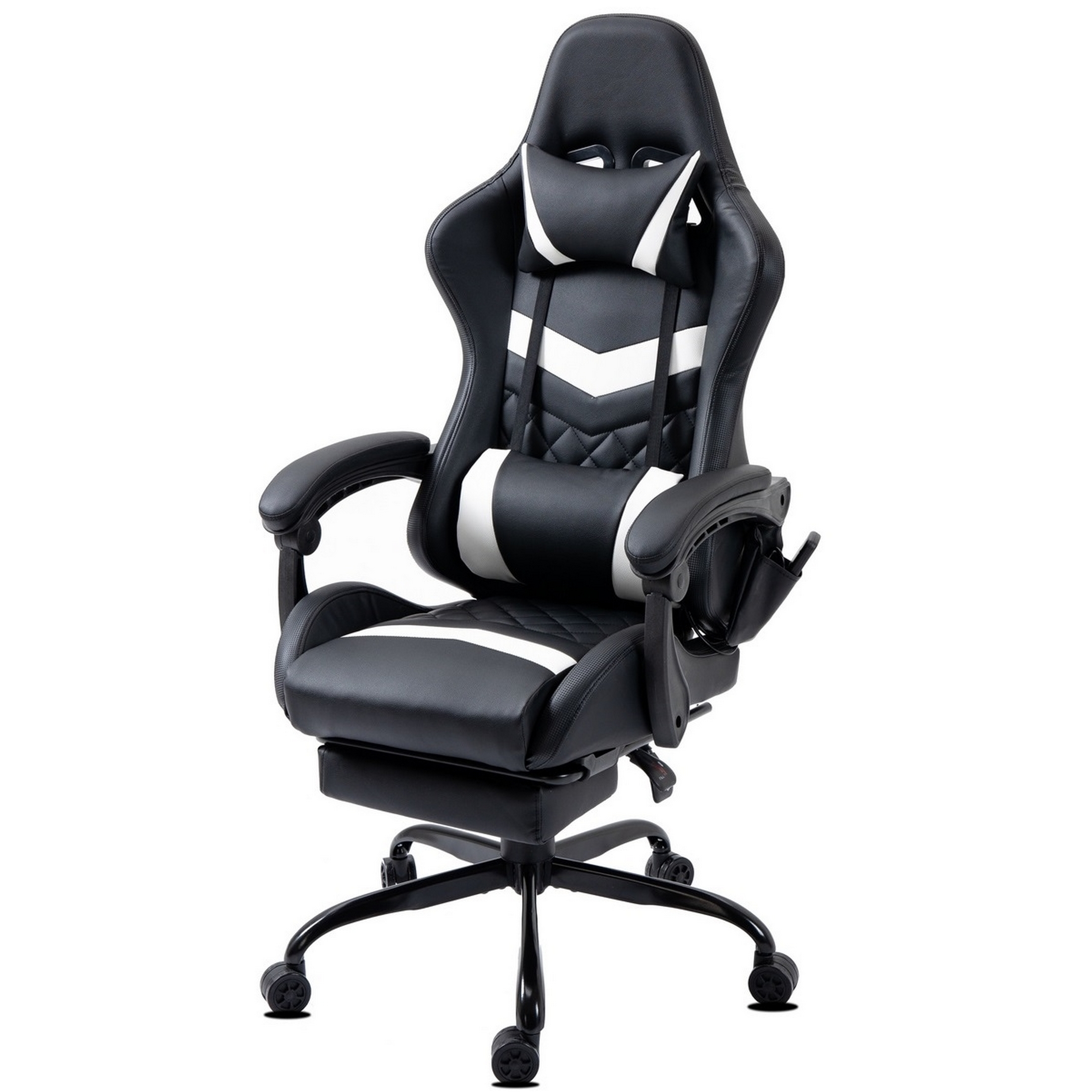 Schwarzer und weißer Gaming-Stuhl. Mit Kopfstütze, Lendenwirbelstütze, Armlehnen und Fußstütze. Er hat Rollen.