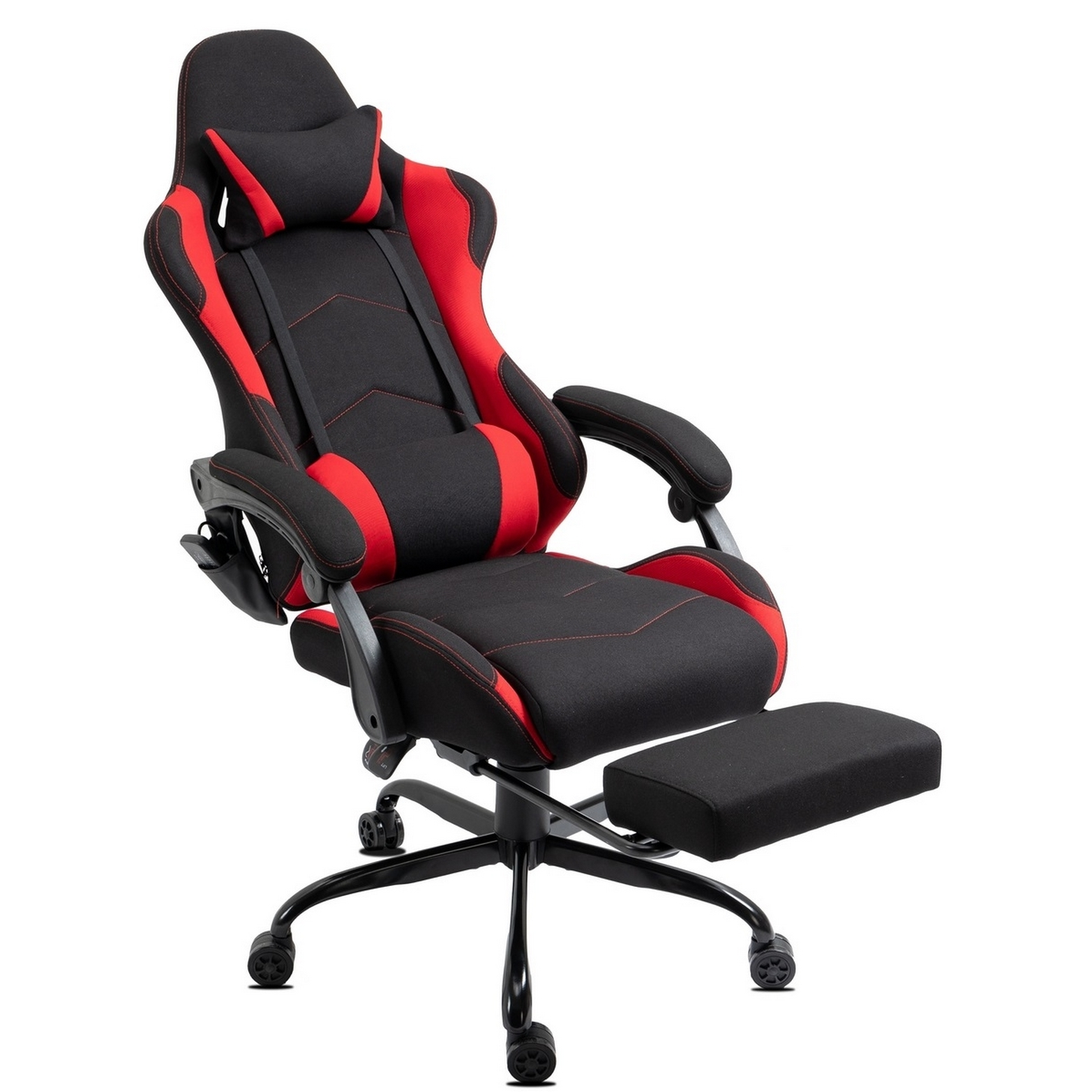 Ein schwarz-roter Gaming-Stuhl mit Fußstütze vor weißem Hintergrund.