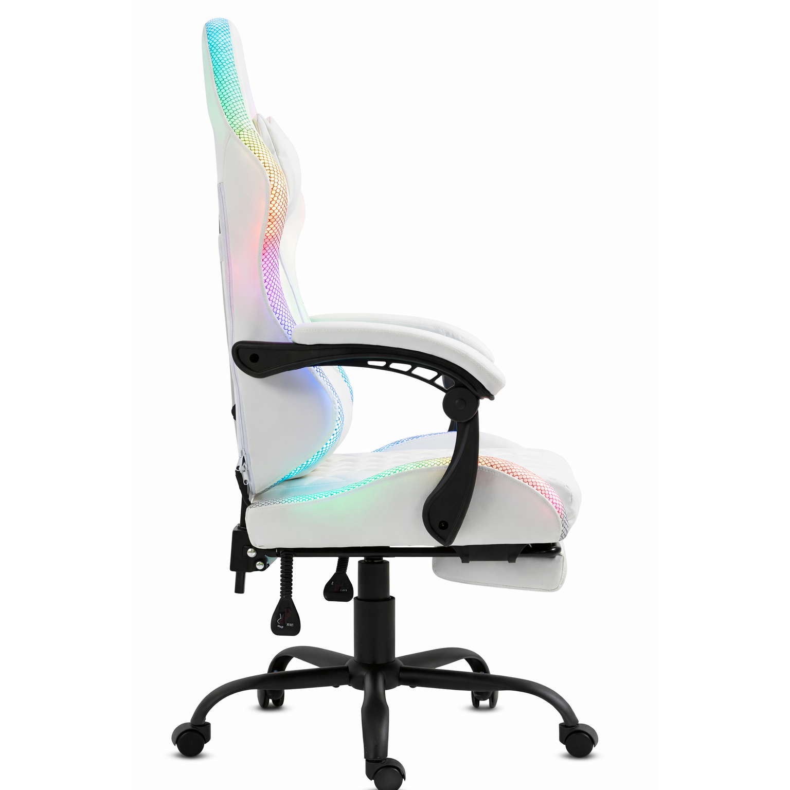 Weißer Gaming-Stuhl mit RGB-Leuchten an den Kanten, schwarzen Armlehnen und Gestell. Seitenansicht vor weißem Hintergrund.