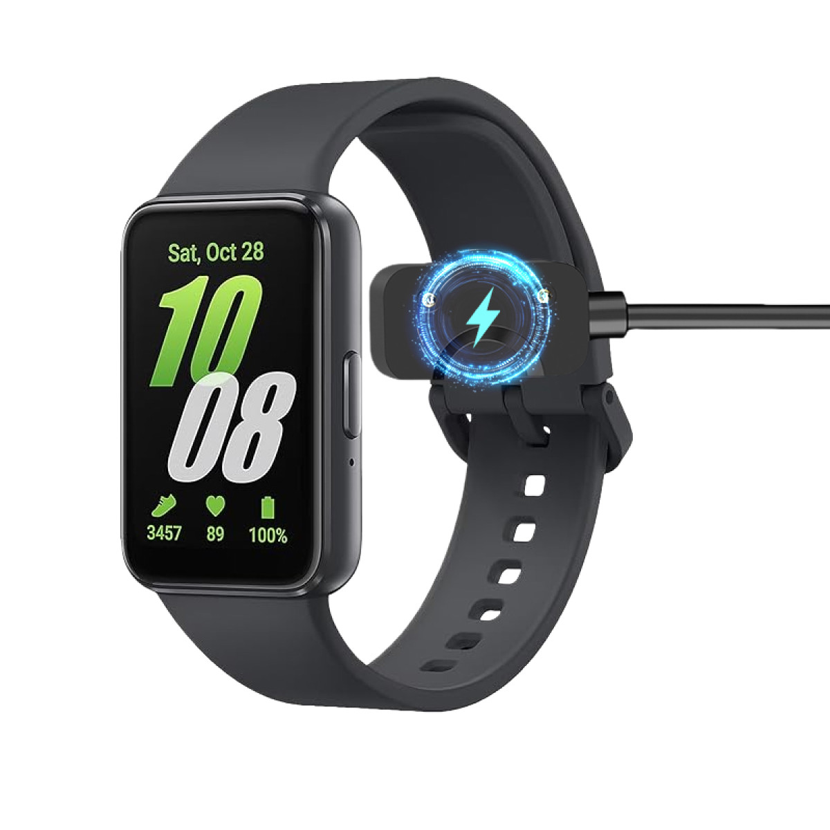 Czarny smartwatch jest ładowany. Ekran pokazuje datę, godzinę, kroki, tętno i procent naładowania baterii. Ładowarka ma błyskawicę.