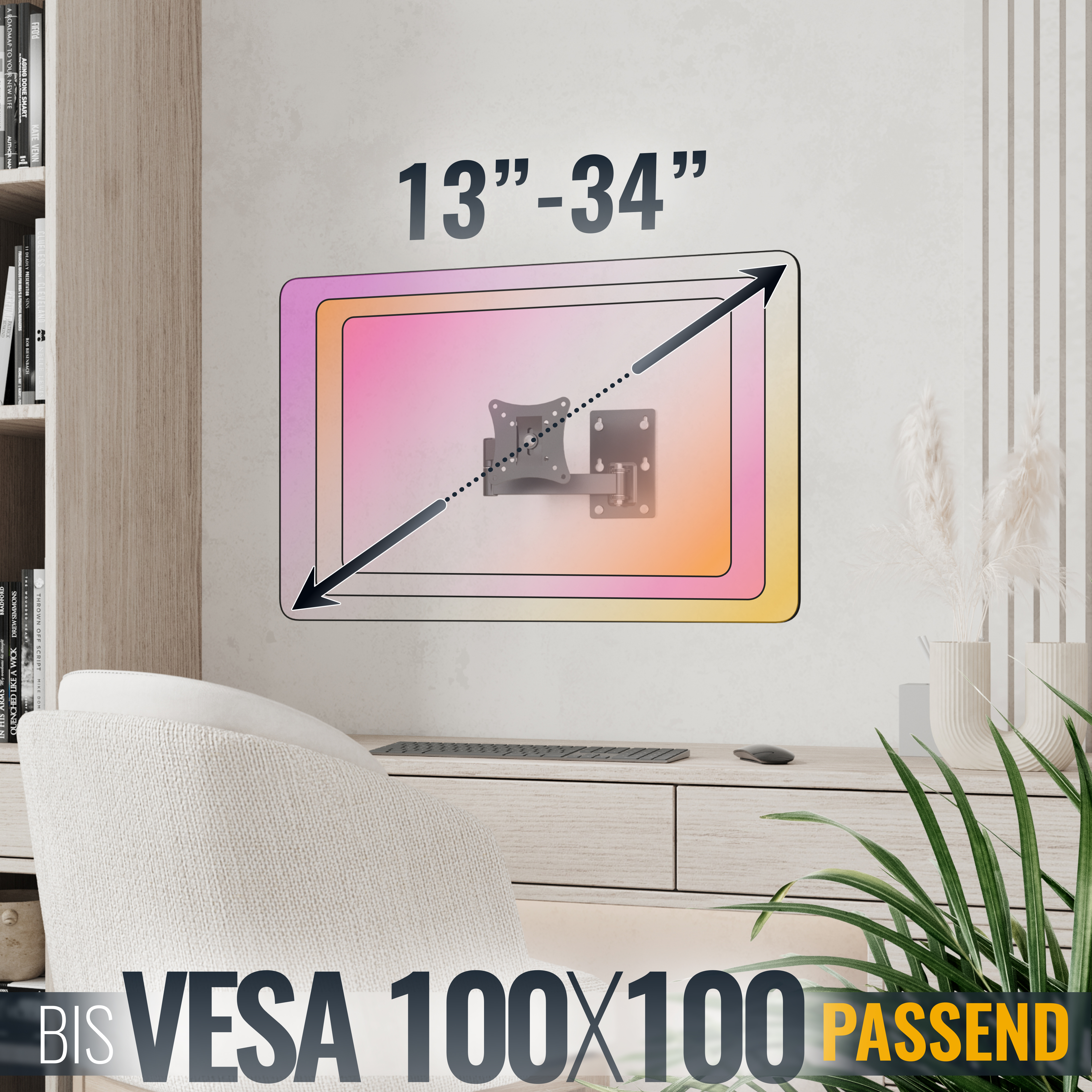 Eine TV-Halterung an einer Wand mit Text, der die Größenkompatibilität angibt. Schreibtisch und Stuhl im Vordergrund.