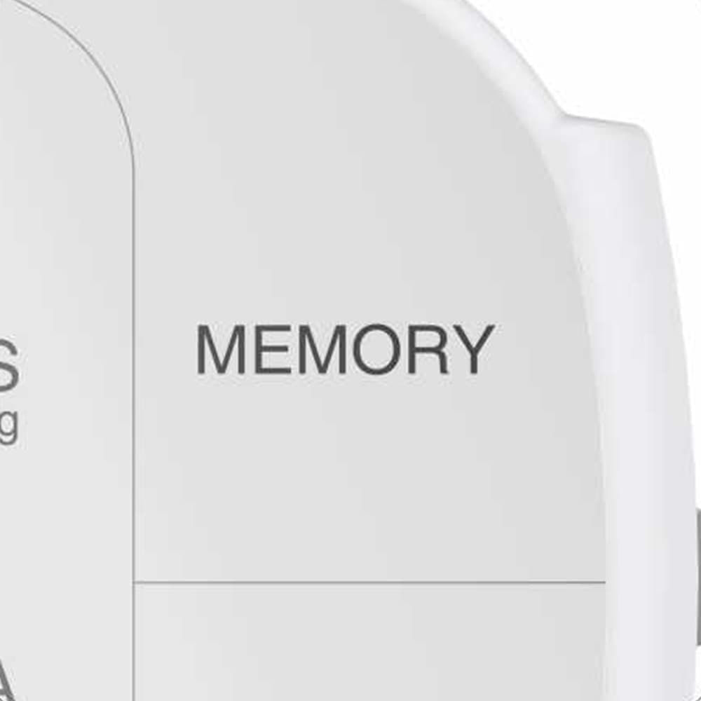 Primer plano de un dispositivo blanco con la palabra 'MEMORY' en gris. El fondo es blanco con líneas y curvas sutiles.
