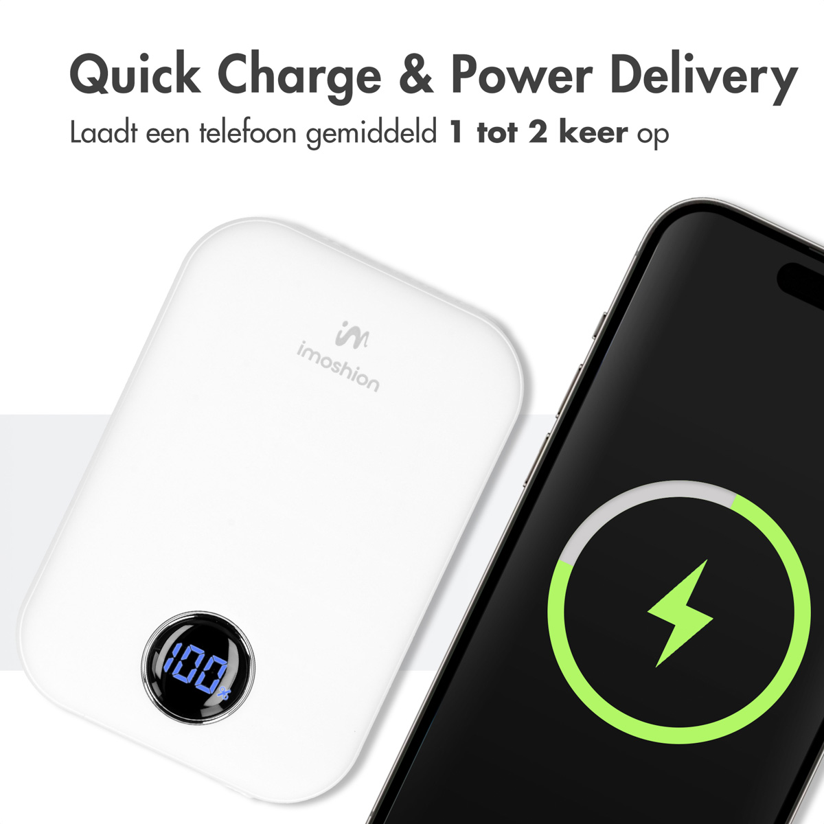 Eine weiße Powerbank und ein schwarzes Telefon, das geladen wird. Die Powerbank zeigt 100%. Das Telefon zeigt einen grünen Blitz.