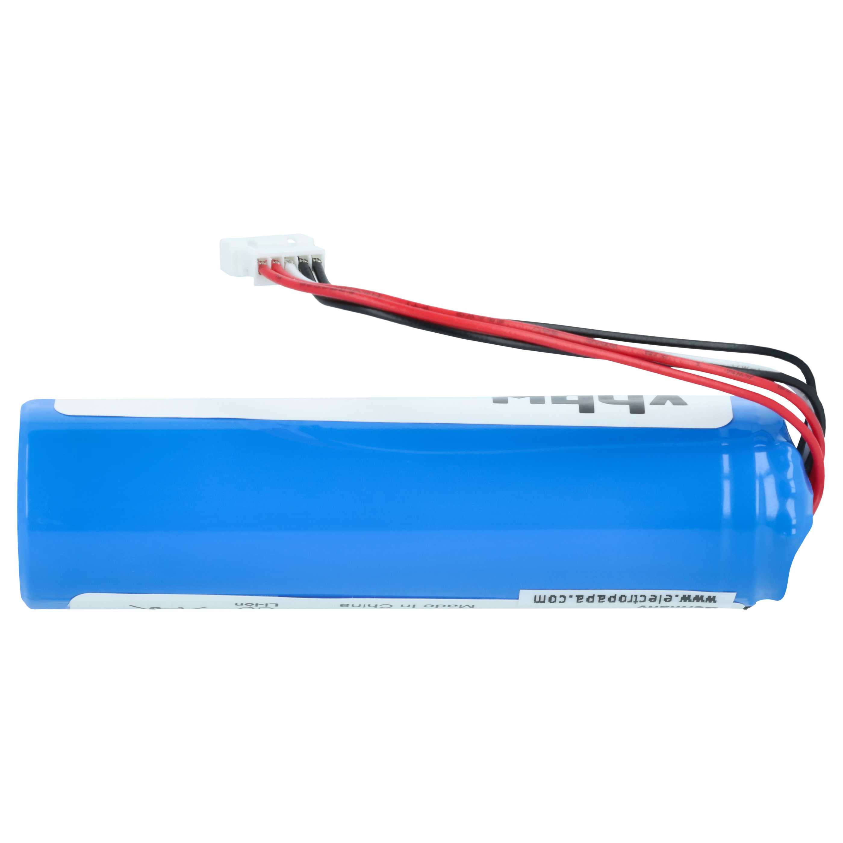 Ein blauer Li-Ionen-Akku mit weißem Stecker und roten, schwarzen Drähten. Der Akku hat Text und ist auf Weiß isoliert.