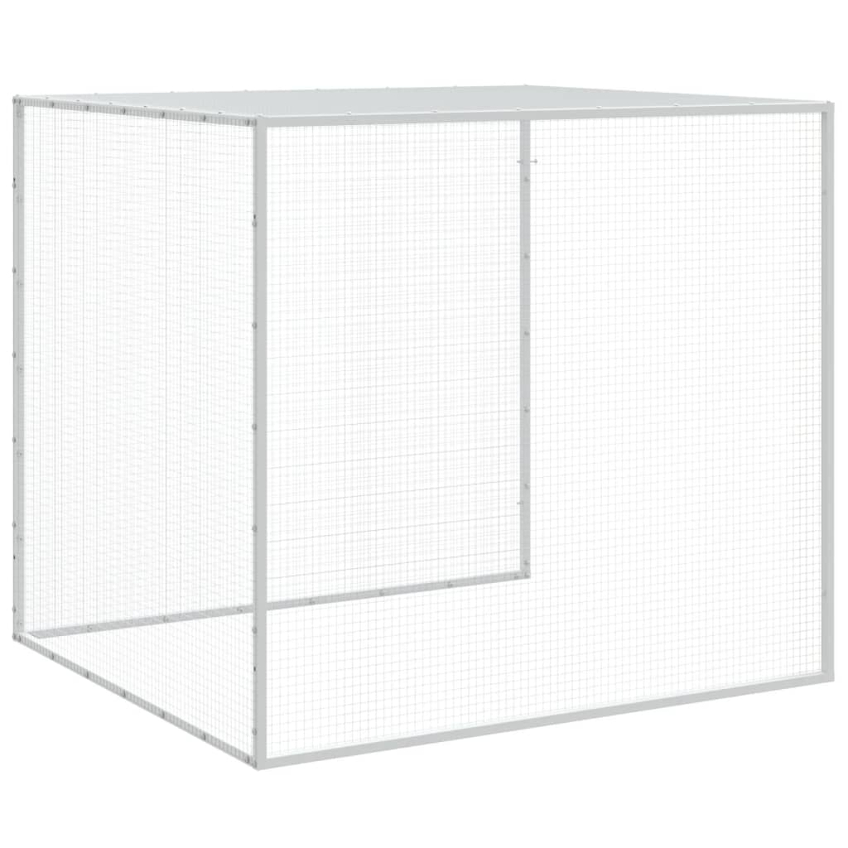 Eine weiße, käfigartige Struktur aus Metallstäben und Maschendraht. Es ist boxförmig, mit offenen Seiten und einem Dach, vor einem weißen Hintergrund.
