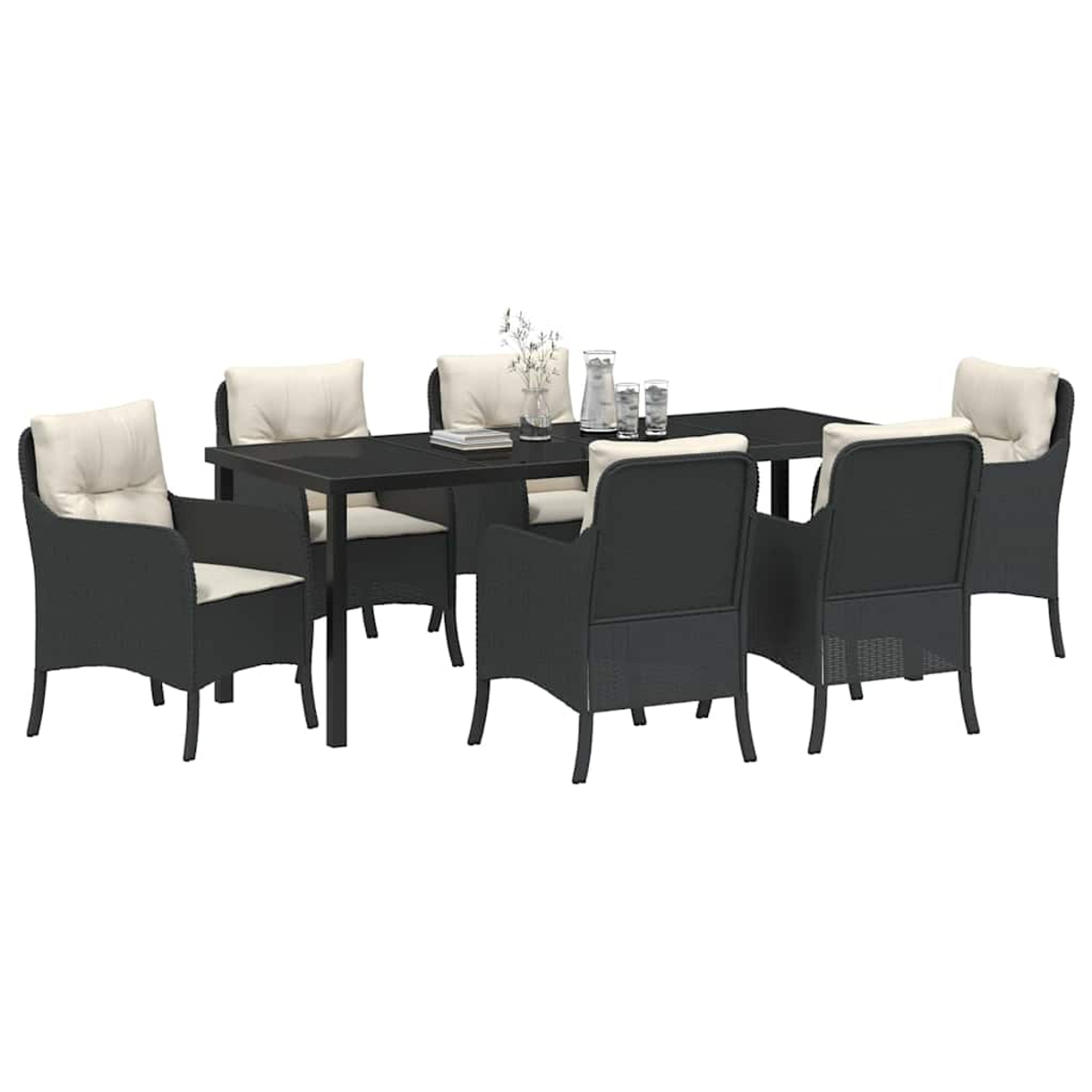 Ein schwarzes Ess-Set für den Außenbereich mit sechs Stühlen und einem rechteckigen Tisch. Beige Kissen auf den Stühlen. Gläser und Vase auf dem Tisch.