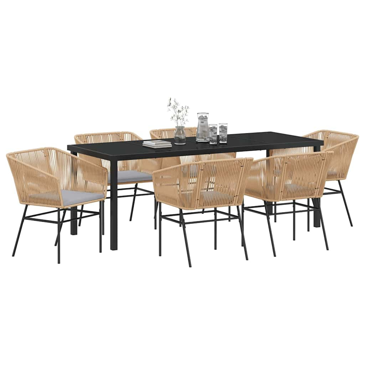 Essgruppe im Freien. Schwarzer Tisch mit sechs Stühlen, grauen Kissen und Gläsern. Weißer Hintergrund.
