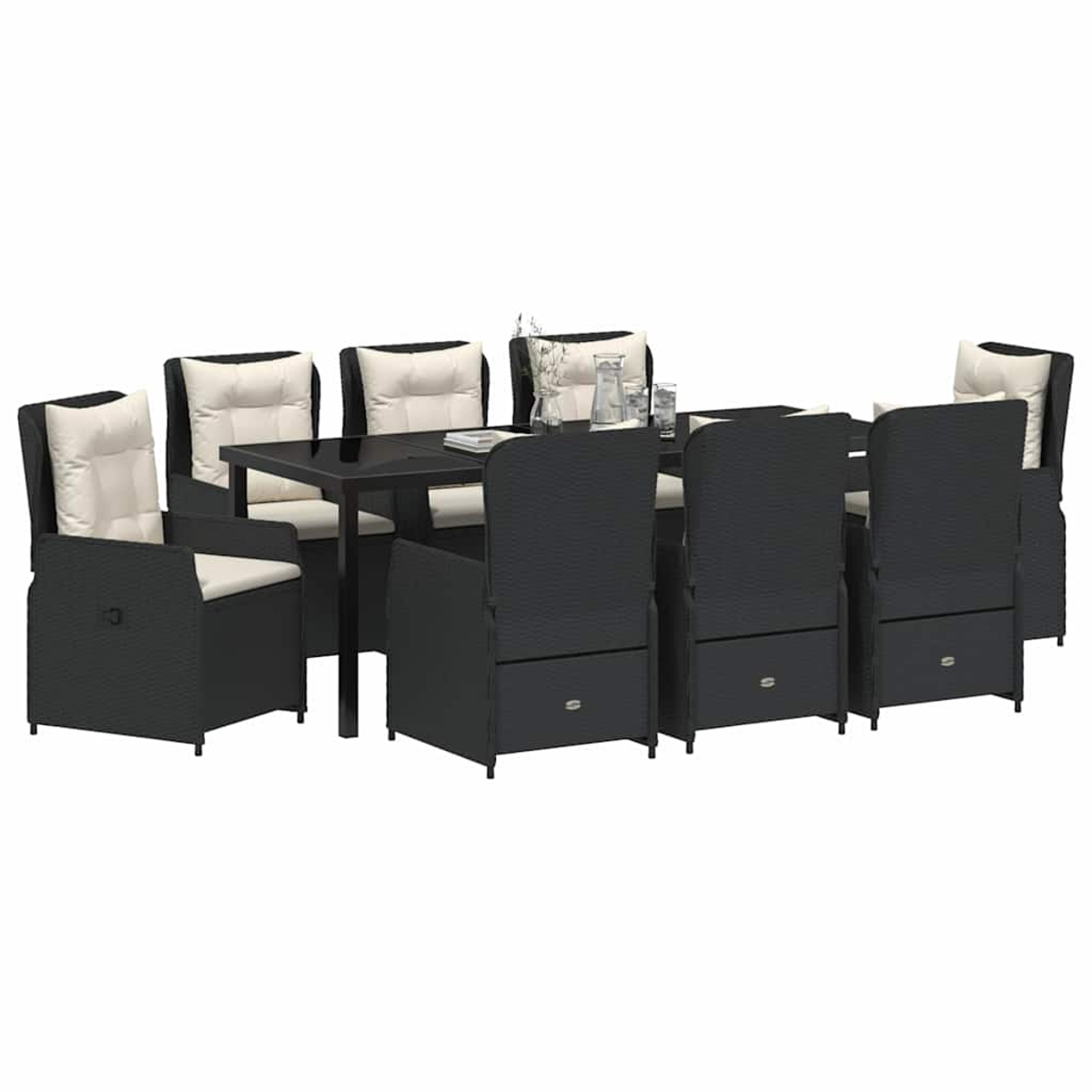 Ein schwarzes Ess-Set für den Außenbereich mit einem rechteckigen Tisch und acht Stühlen mit cremefarbenen Kissen, auf weißem Hintergrund.