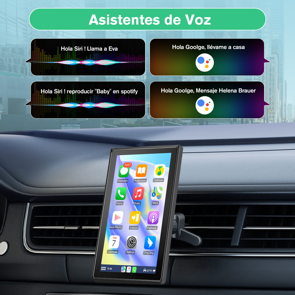 Un salpicadero de coche con una pantalla montada que muestra iconos de aplicaciones. Los comandos del asistente de voz se muestran arriba. La pantalla muestra la hora y la fecha.