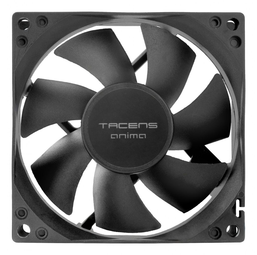 Un ventilador de ordenador negro con siete aspas. El centro tiene un logotipo que dice "TACENS anima".