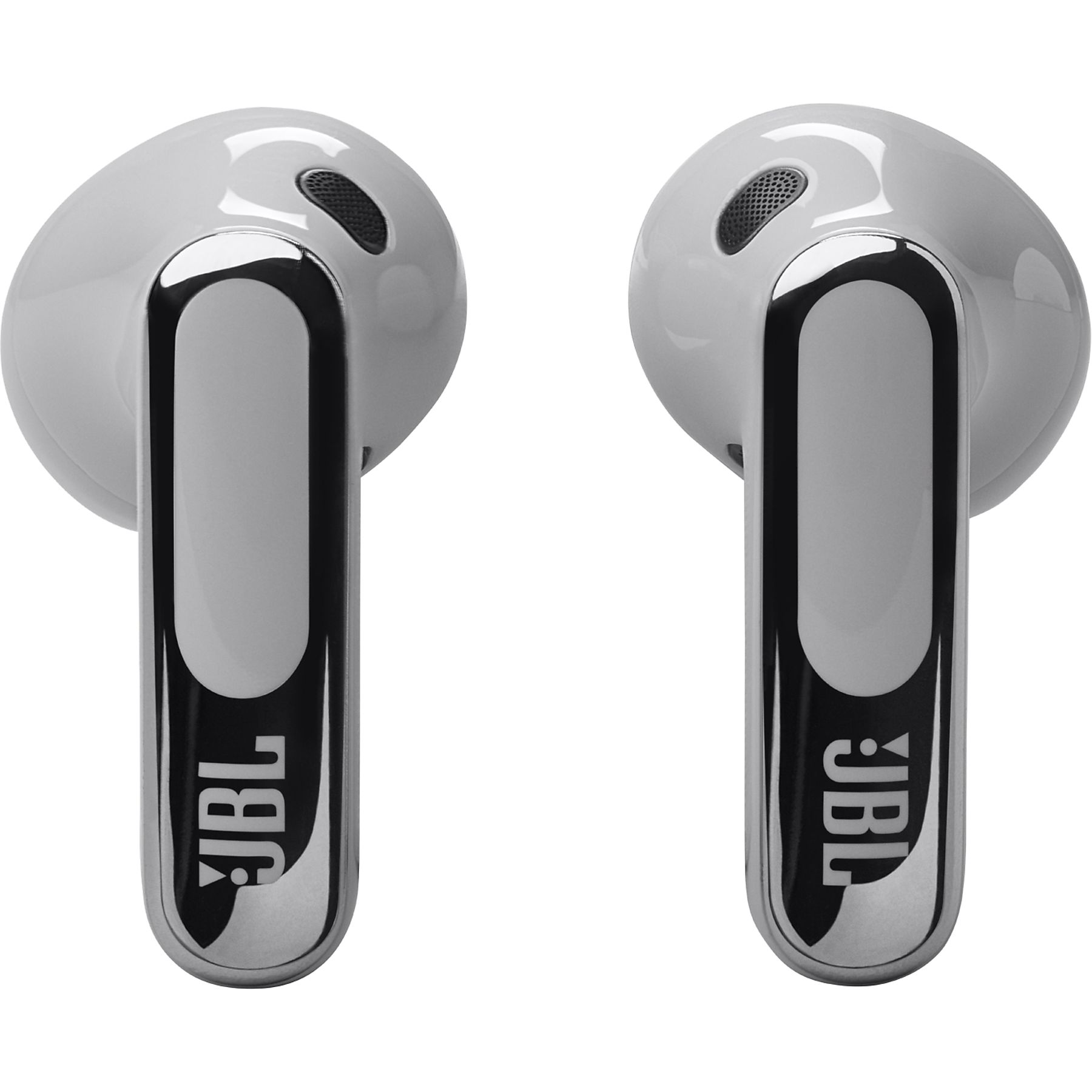 Due auricolari JBL bianche su sfondo bianco. Ognuno ha un gambo argentato con il logo JBL.