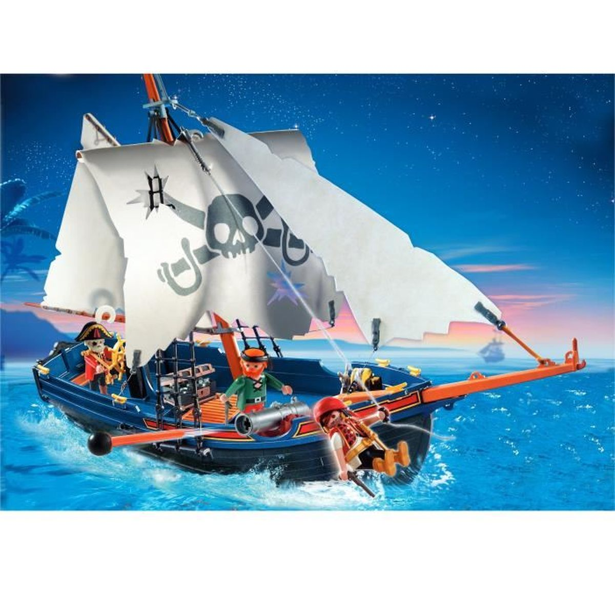 Una nave pirata giocattolo con vele bianche con un teschio e ossa incrociate. Diverse figure di pirati sono sul ponte e in acqua.