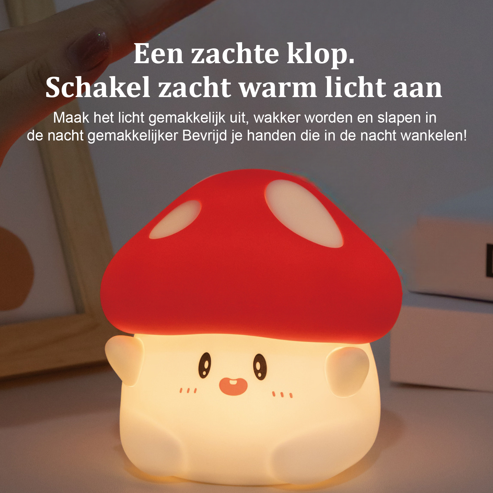 Ein pilzförmiges Nachtlicht mit roter Kappe und niedlichem Gesicht, das warm leuchtet.
