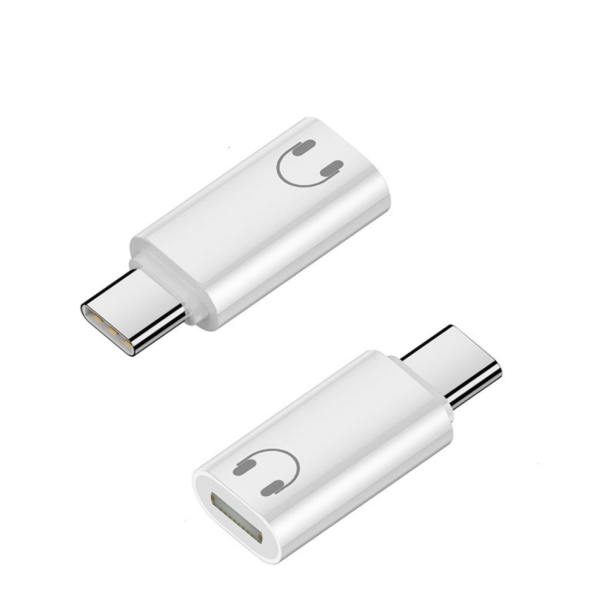 Zwei weiße USB-C-auf-Kopfhöreranschluss-Adapter. Jeder hat ein Kopfhörersymbol. Einer ist nach unten, der andere nach oben geneigt.