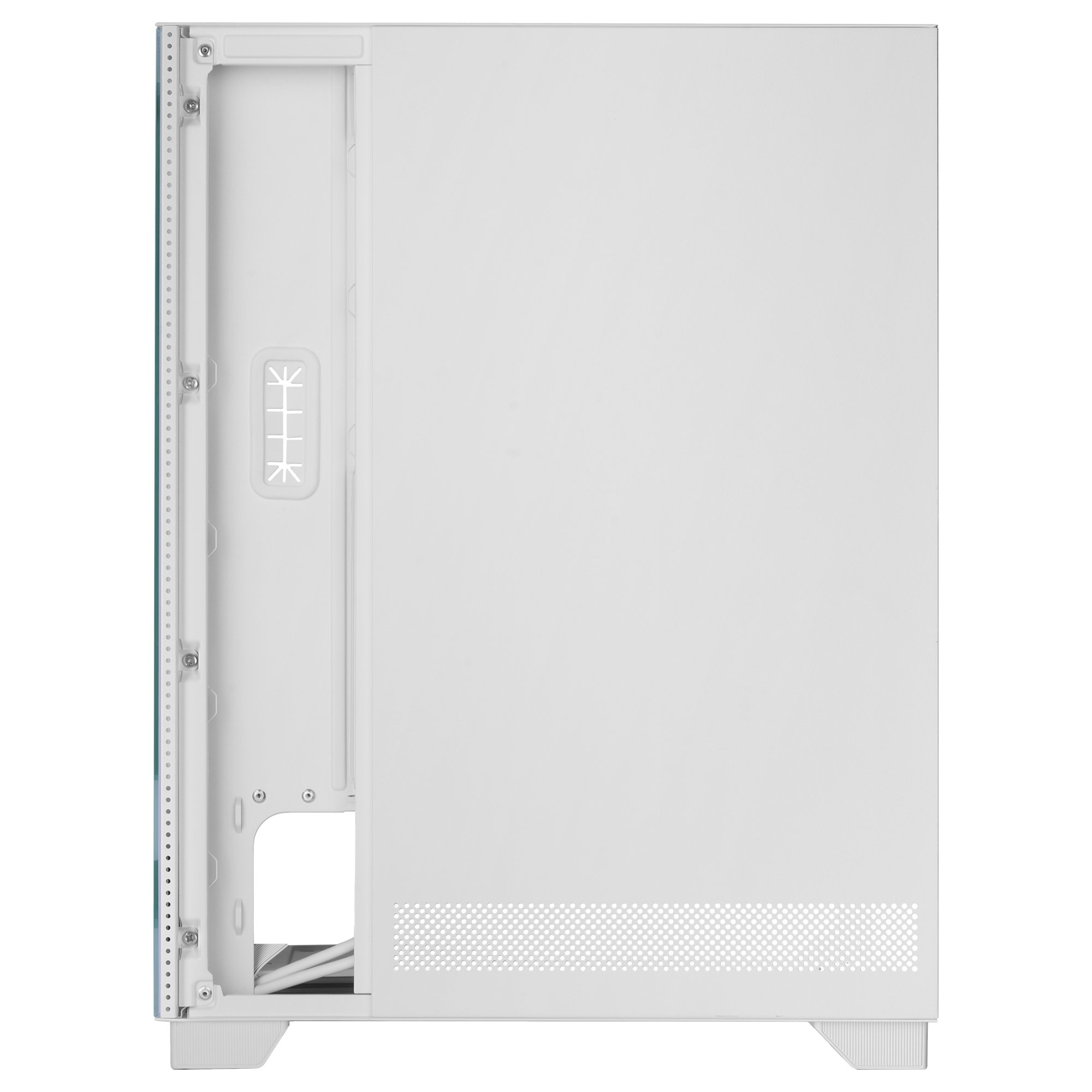 Carcasa de ordenador blanca. Tiene un panel frontal perforado y un panel lateral con múltiples orificios para tornillos.