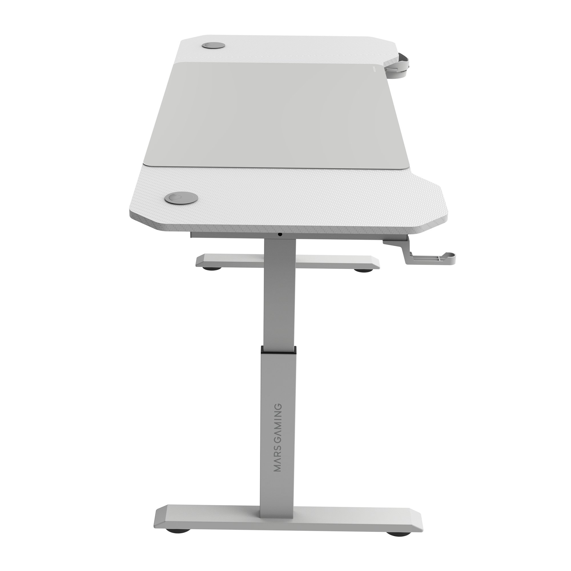 Escritorio gaming blanco con alfombrilla gris. Base regulable en altura y el logo MARS GAMING.