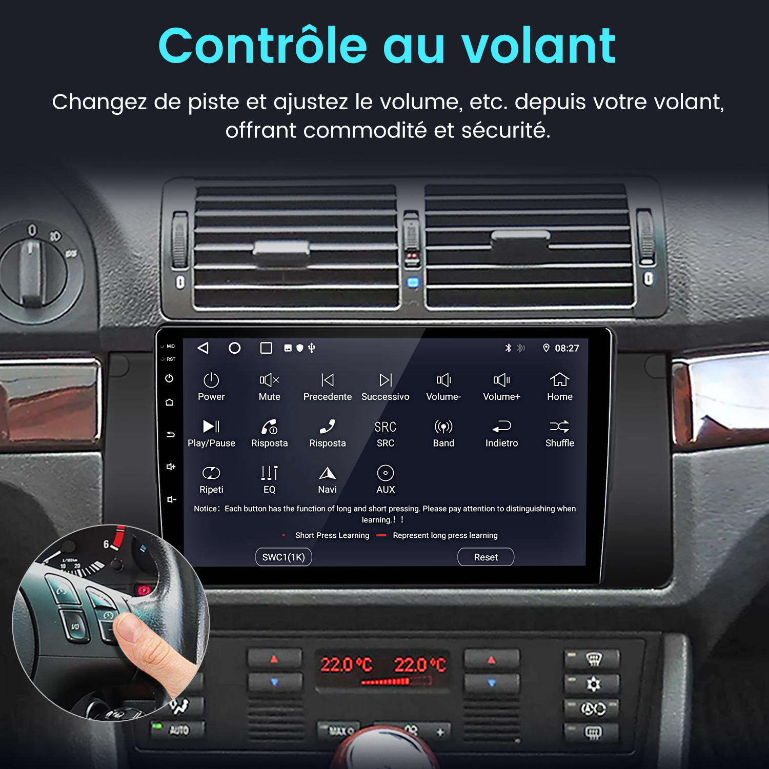Autointerieur mit zentralem Bildschirm. Eine Hand drückt eine Lenkradtaste. Text: 'Steuerung am Lenkrad'.