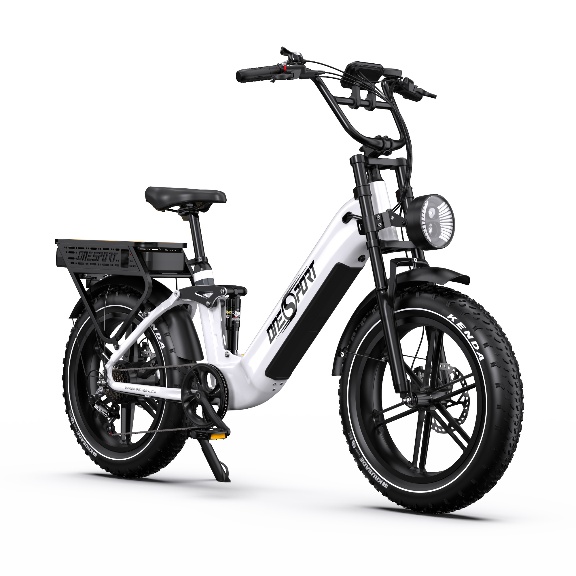 Una bicicleta eléctrica blanca con neumáticos, asiento y manillar negros. Tiene una luz frontal y un portaequipajes.