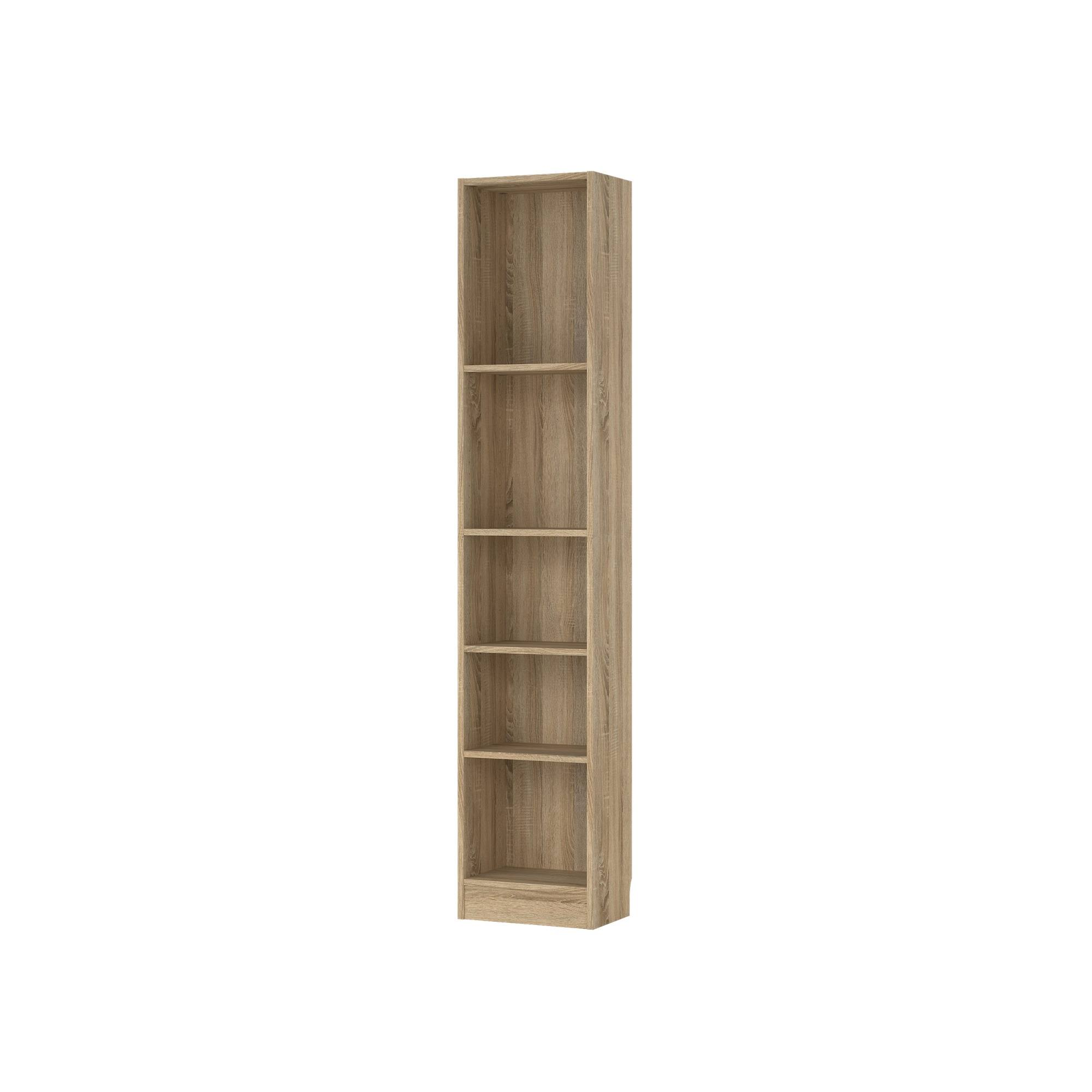 Una estantería alta y estrecha de madera con cinco estantes. La madera tiene un acabado de vetas marrón claro natural. Está sobre fondo blanco.