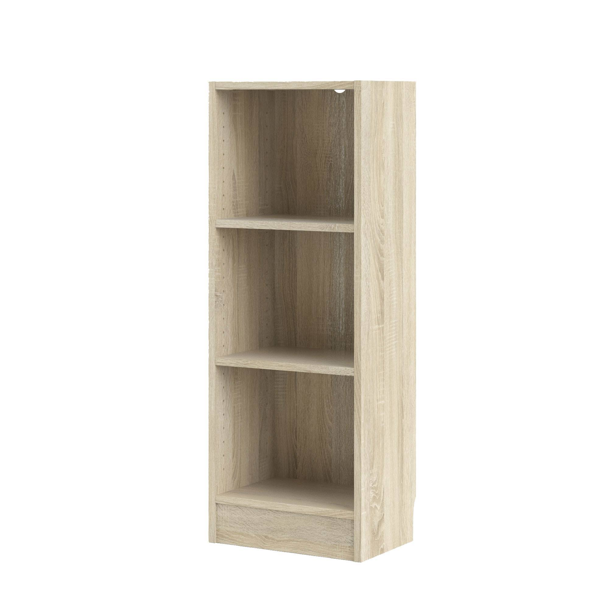 Una estantería de color madera clara con tres estantes. El fondo es blanco.
