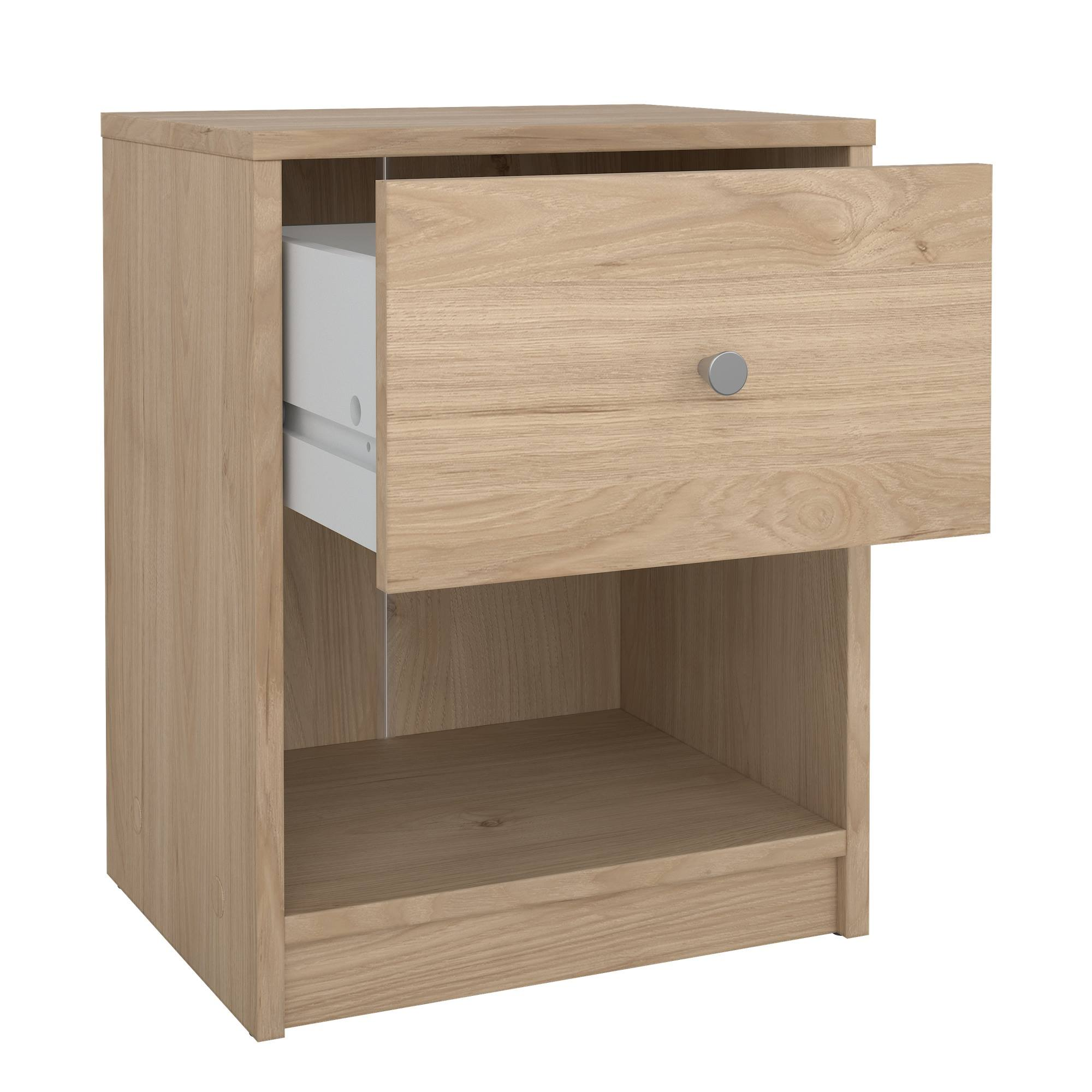 Una mesita de noche de madera marrón claro con un cajón abierto y un estante debajo.