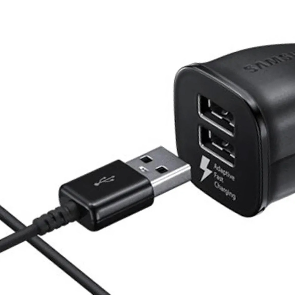 Un caricabatterie per telefono Samsung nero con porta USB, simbolo di ricarica rapida adattiva e cavo USB collegato.