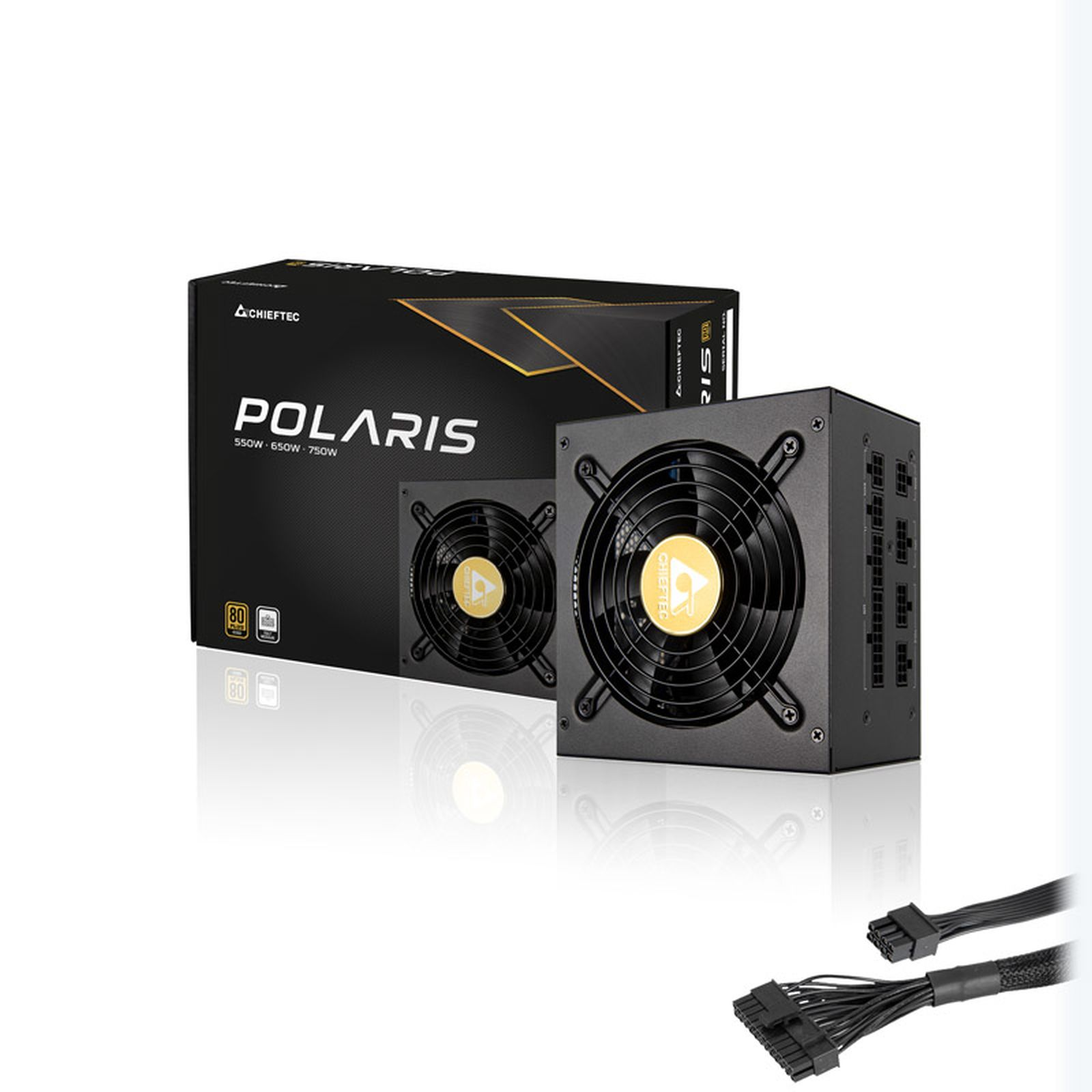 Alimentatore Chieftec Polaris nero con ventola, scatola e cavi. Logo dorato sulla ventola e sulla scatola. Logo 80 plus.
