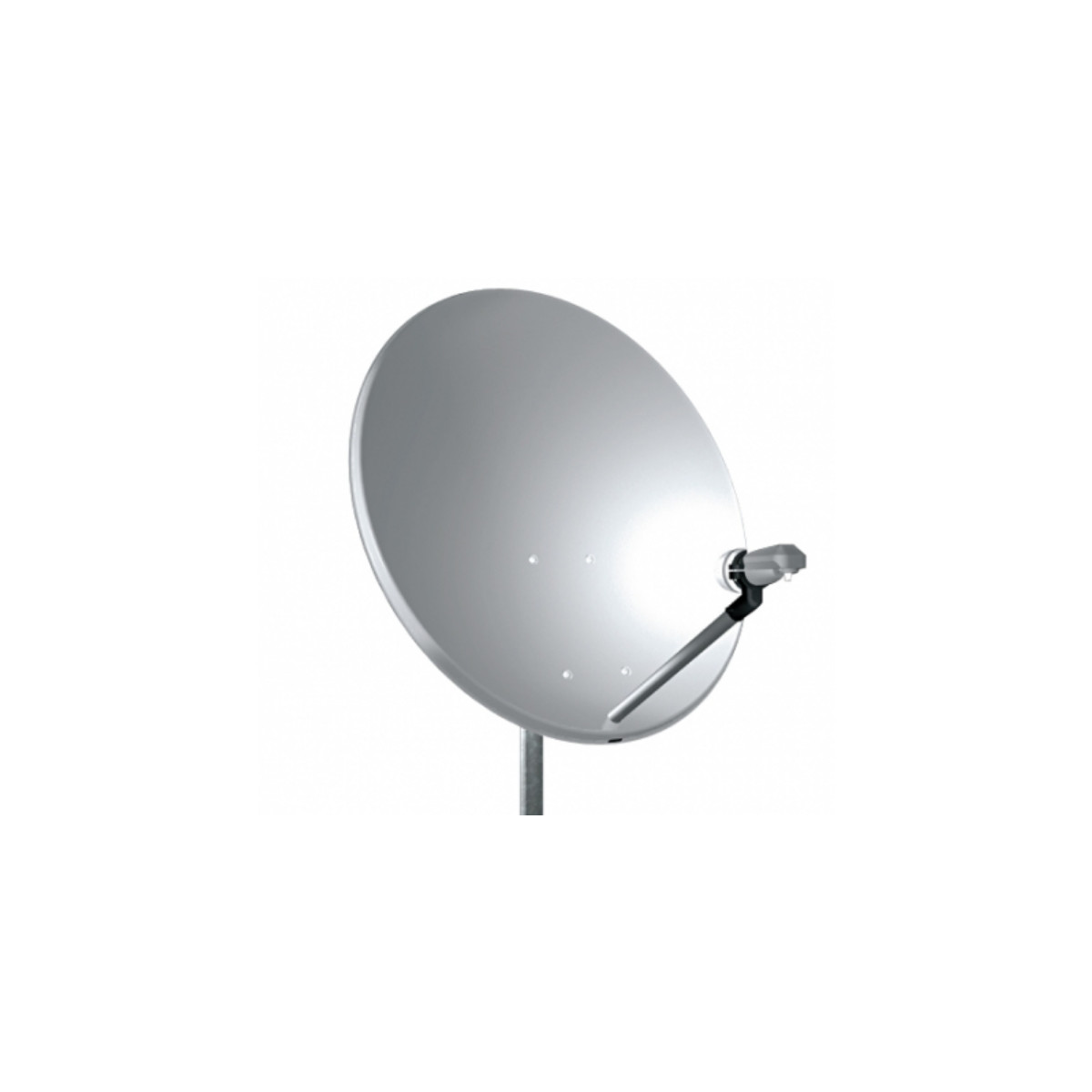 Eine silberne Satellitenschüssel, die auf einer Stange montiert ist, ist auf weißem Hintergrund isoliert. Die Schüssel ist leicht angewinkelt.