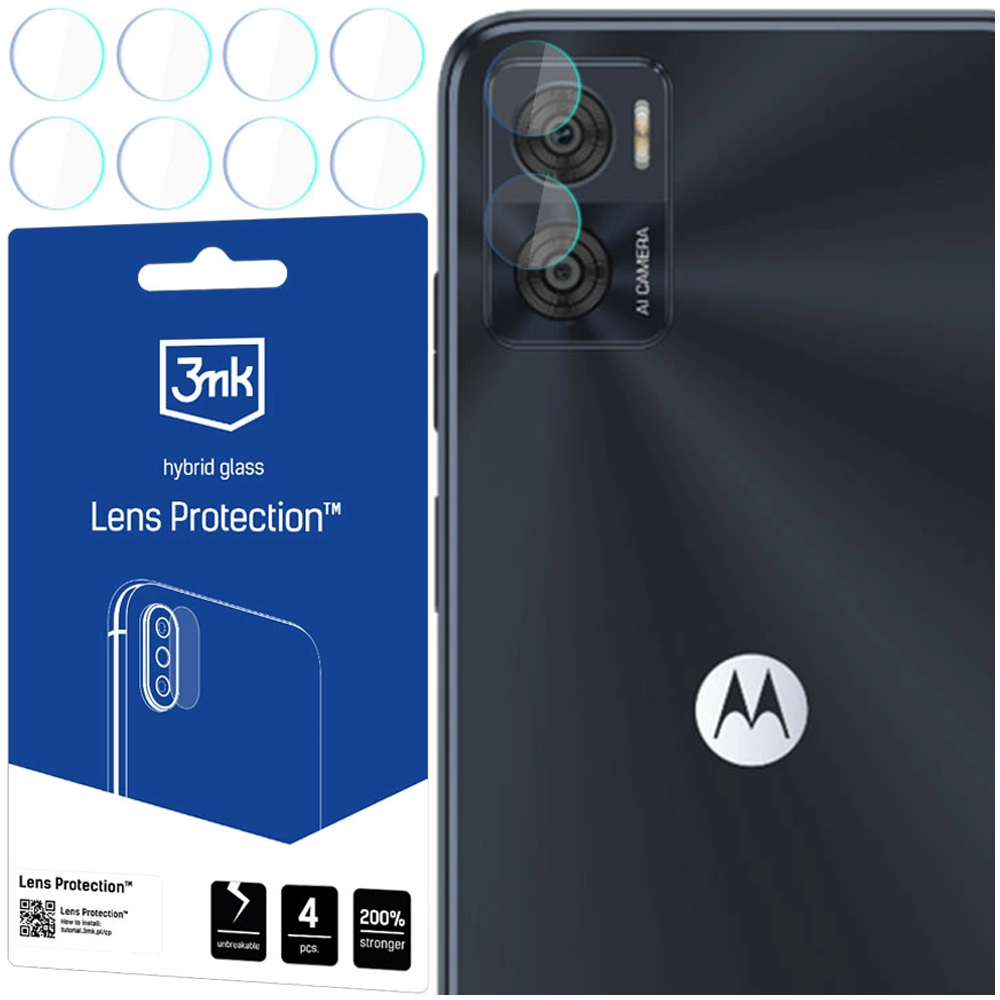 Sono mostrati un telefono e protezioni per lenti. Il telefono è grigio scuro con una fotocamera. Le protezioni sono in una confezione blu.
