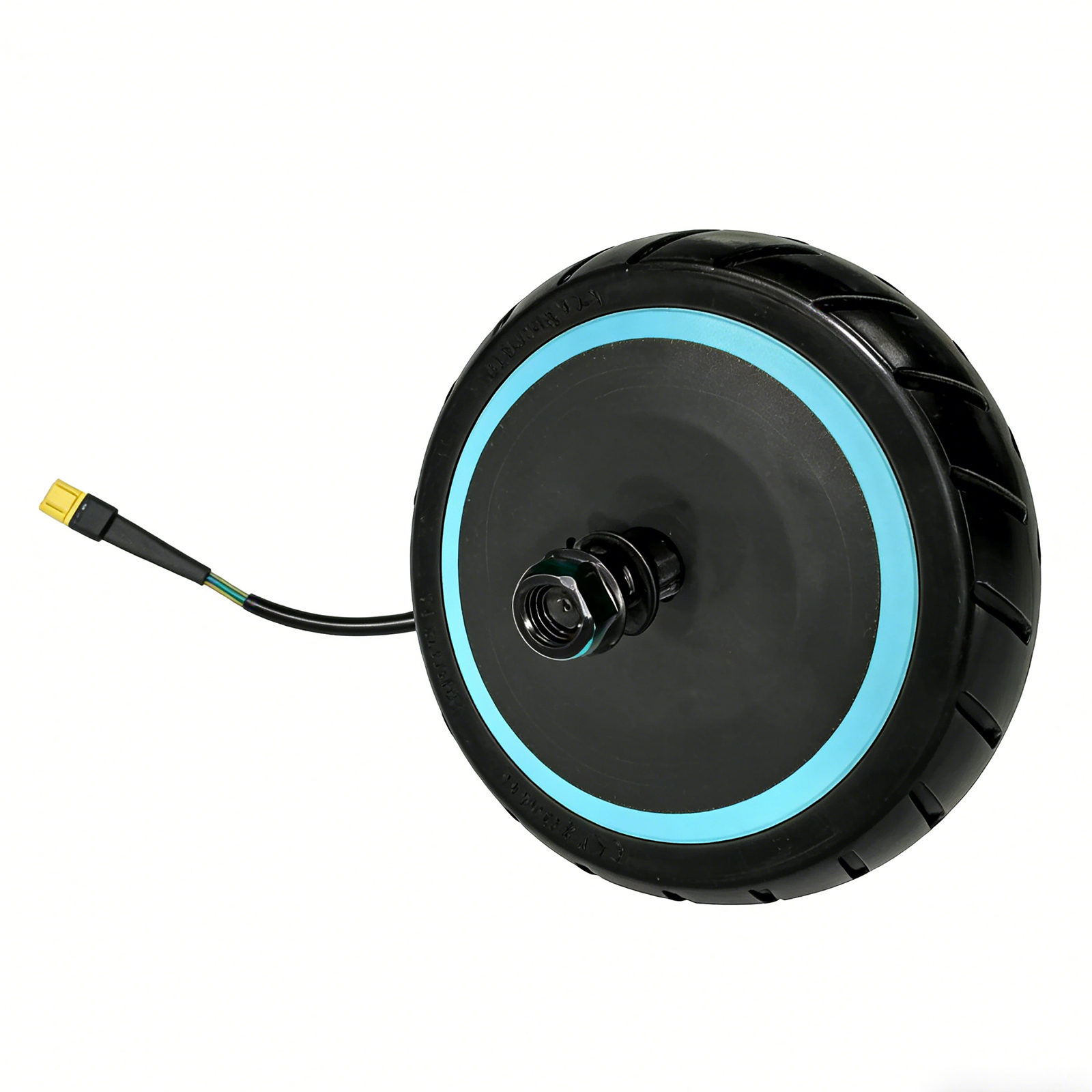 Ein schwarzes Rad mit blauem Ring, ein Stecker und ein schwarzes Kabel, das sich vom Rad erstreckt, isoliert auf weißem Hintergrund.