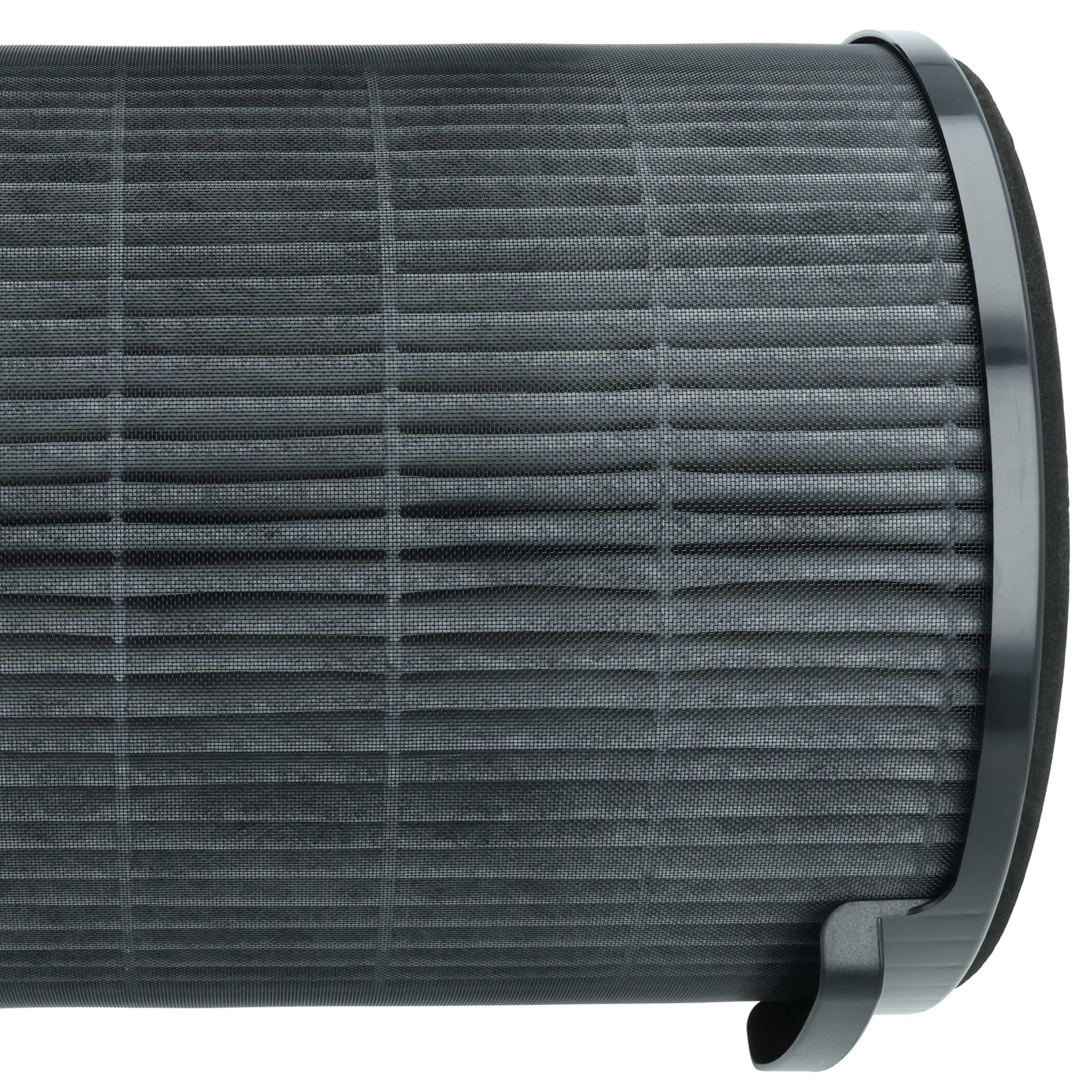 Nahaufnahme eines dunkelgrauen Luftfilters mit schwarzem Rahmen. Der Filter hat ein gemustertes Gitter.