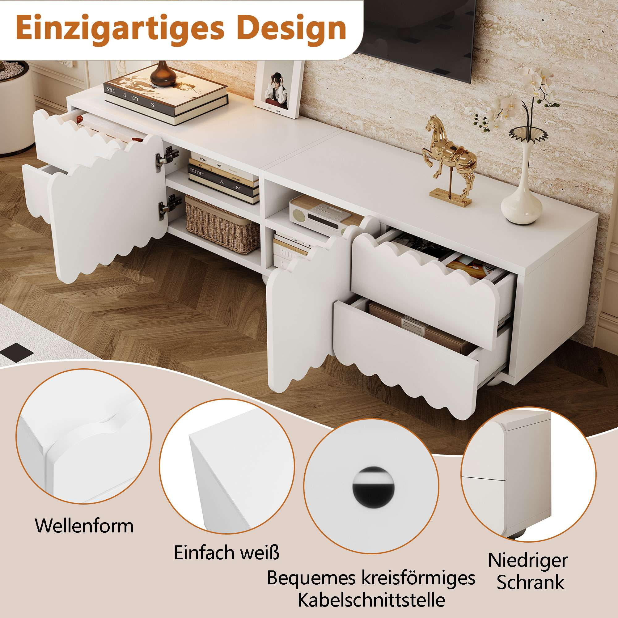 Ein weißer TV-Schrank mit wellenförmigen Schubladenfronten, offenen Schubladen und einer goldenen Pferdestatue.