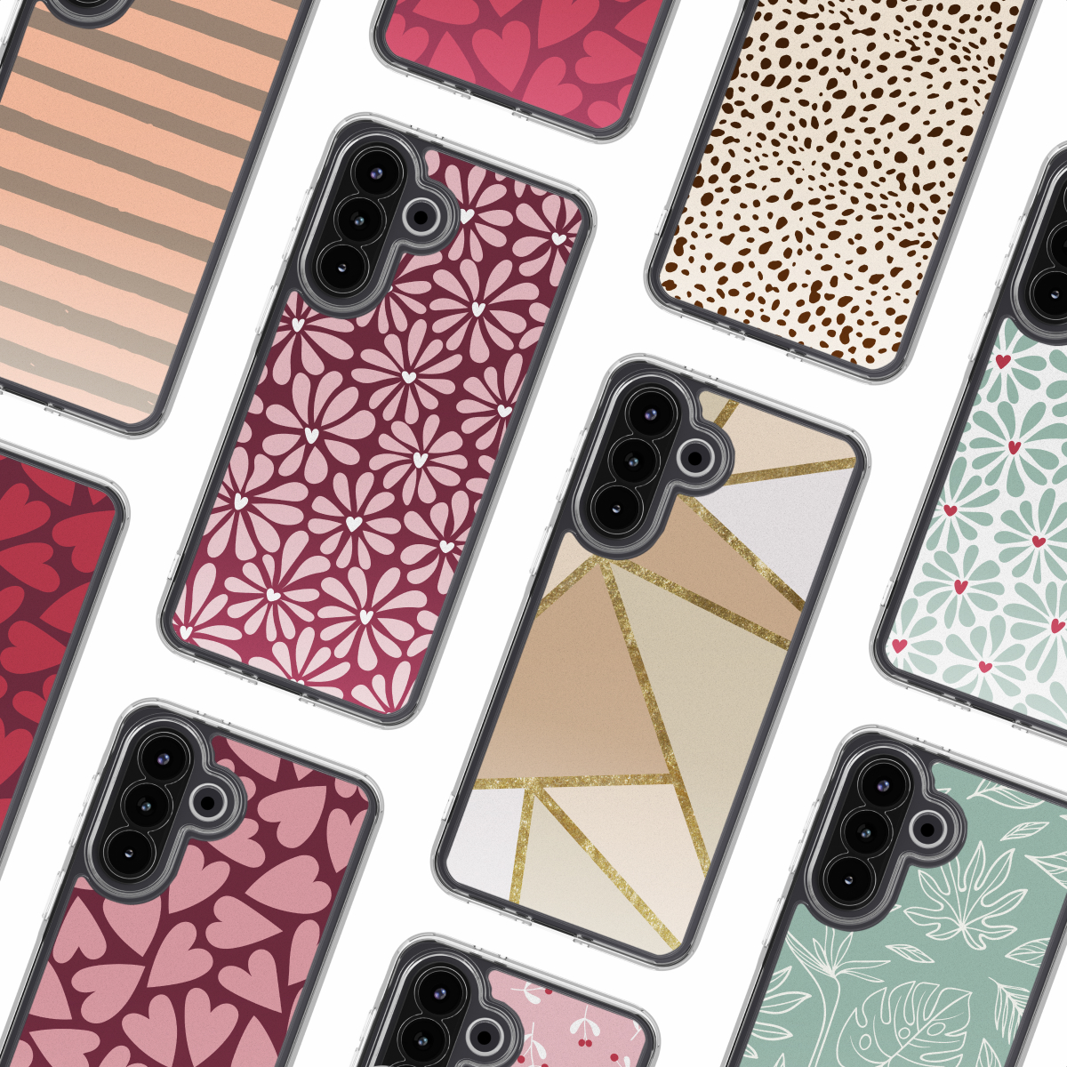 Collezione di custodie per telefoni con vari motivi: fiori, cuori, forme geometriche e stampe animalier. Ogni telefono ha una custodia trasparente.