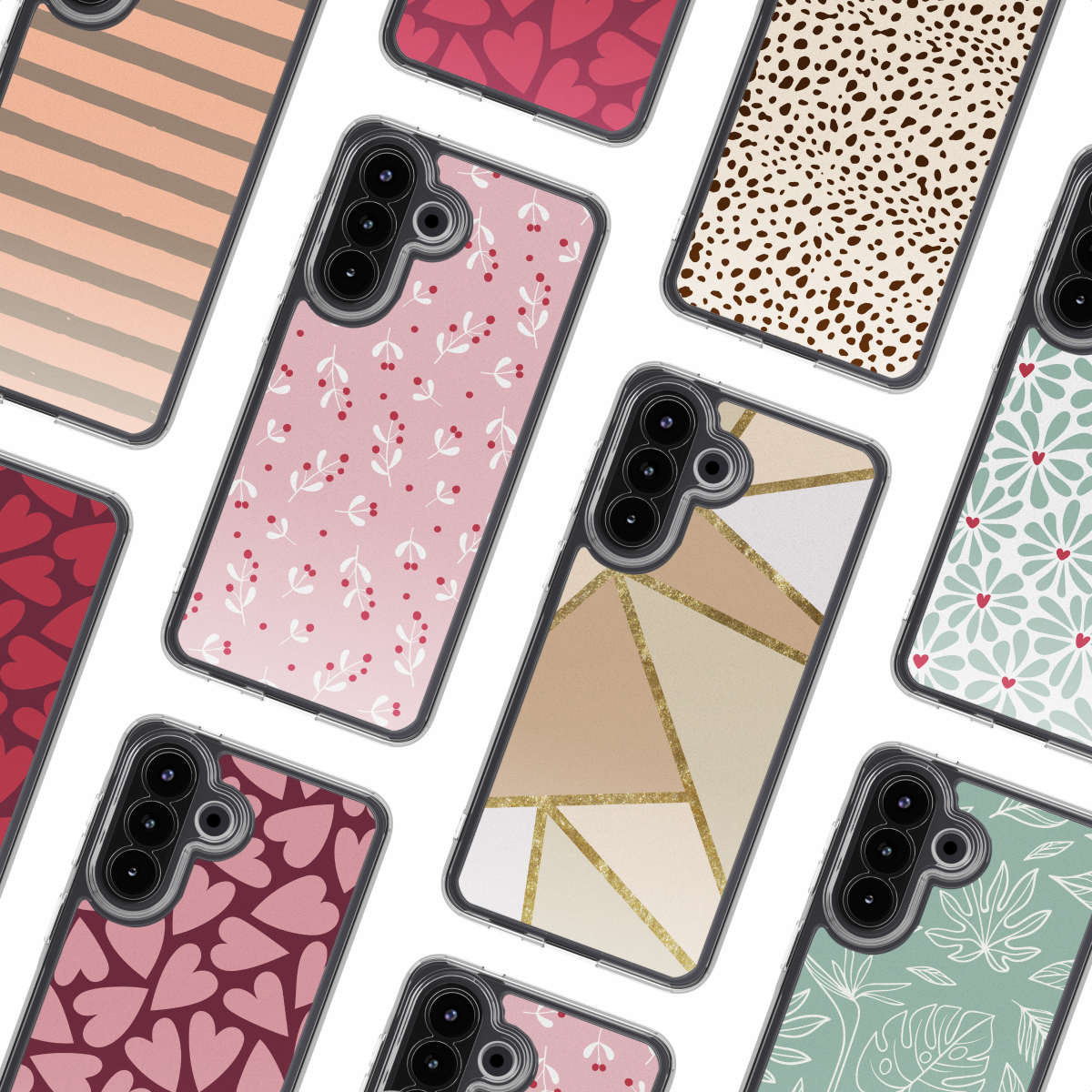 Collezione di custodie per telefoni. Vari motivi includono cuori, foglie, forme astratte e stampe animalier. Diversi colori su sfondo bianco.