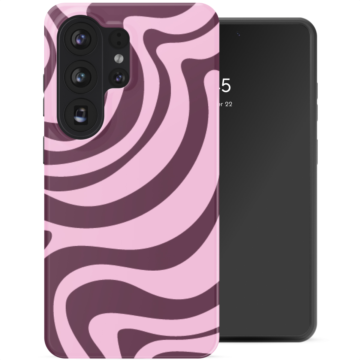 Un smartphone avec une coque rose et violet foncé à motifs tourbillonnants. L'écran du téléphone affiche l'heure et la date. La caméra du téléphone est visible.