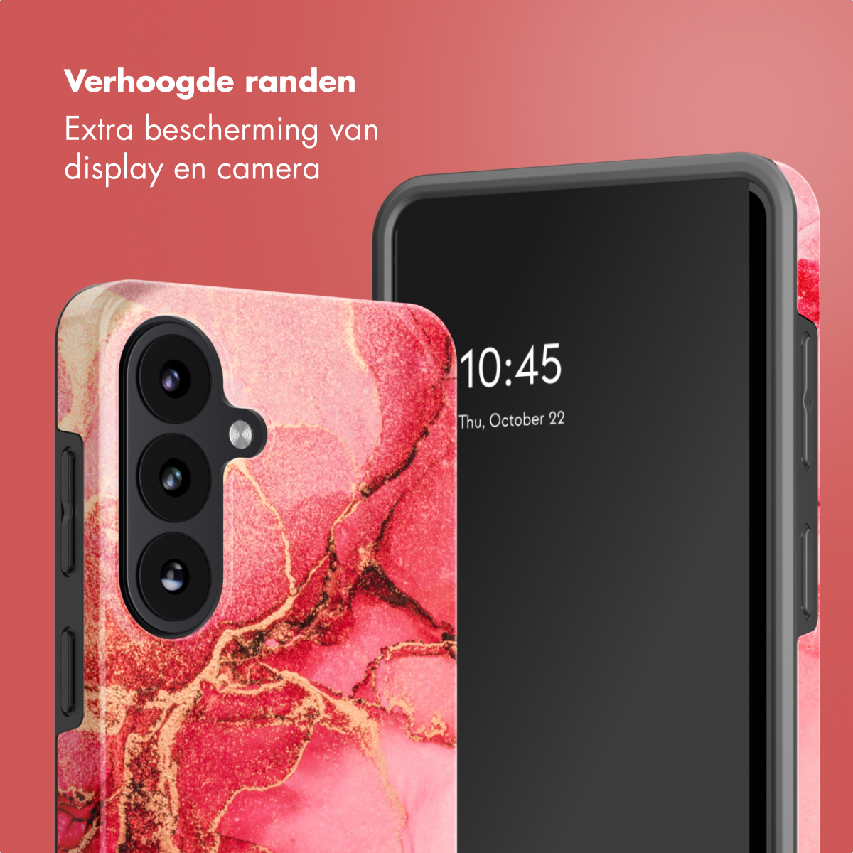 Een telefoon met een rood en goud patroon hoesje staat naast een telefoon met een zwart scherm. De tijd is 10:45 op het zwarte scherm.