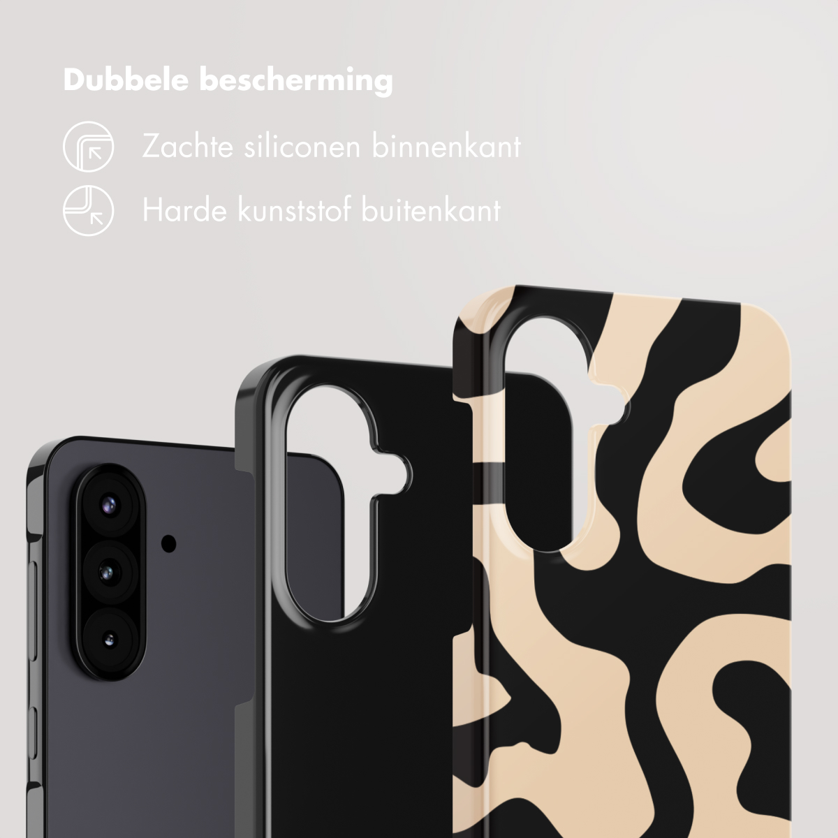 Drie telefoonhoesjes: één zwart, één met zwart en beige patroon en één telefoon. Tekst: dubbele bescherming.