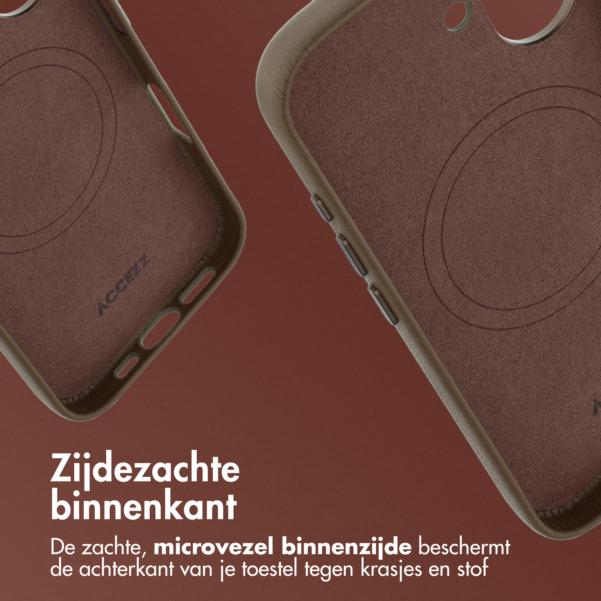 Deux étuis de téléphone bruns. L'étui de gauche porte 'ACCEZZ'. Le texte dit 'la microfibre douce protège le dos'.