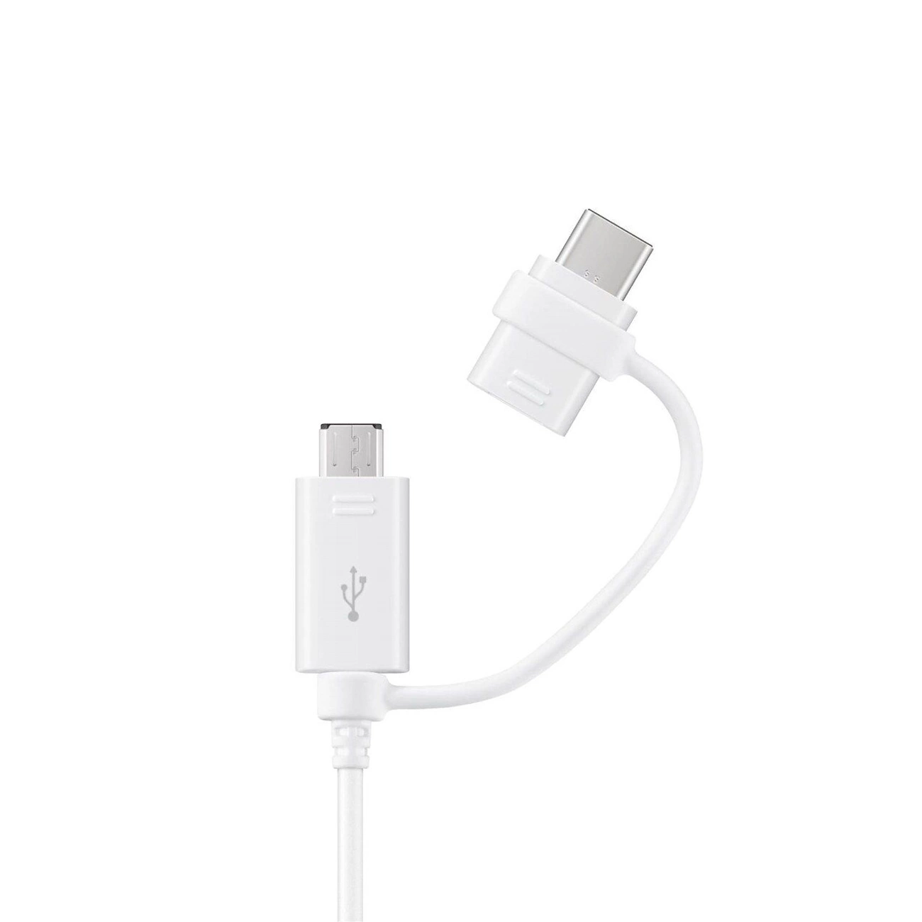 Un cavo di ricarica USB bianco con due estremità diverse: micro-USB e USB-C. Il cavo è su sfondo bianco.