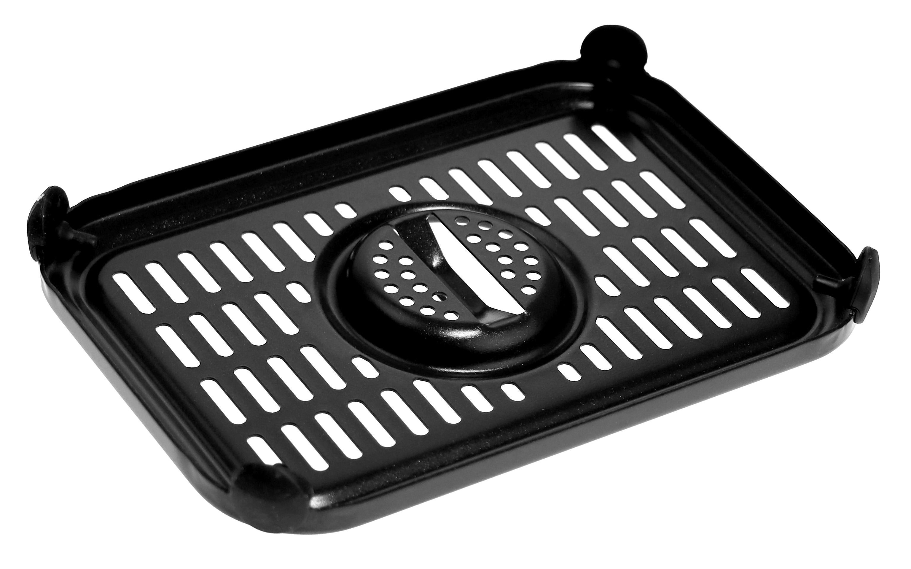Schwarzes Metalltablett mit Löchern und einem zentralen, erhöhten kreisförmigen Bereich, isoliert vor weißem Hintergrund.