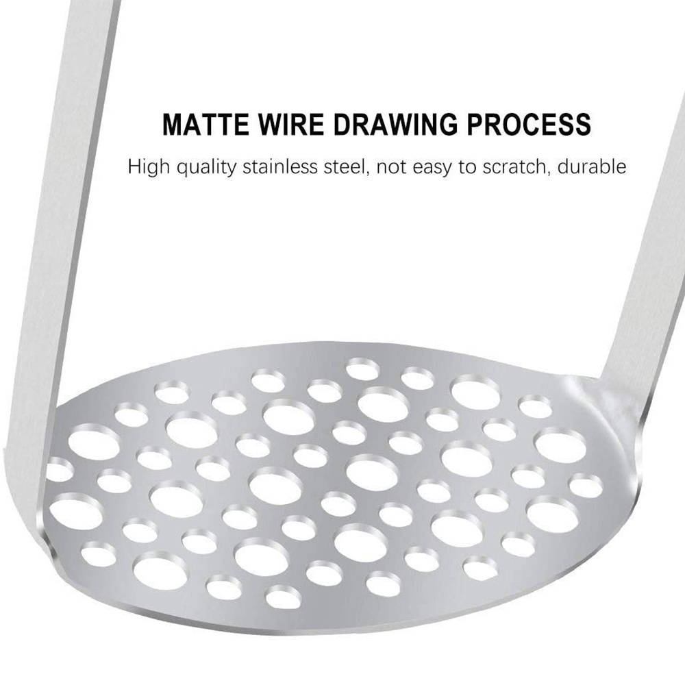 Nahaufnahme eines Küchenutensils aus Edelstahl mit gelochtem Kopf und Griff, mit Text über seine Qualität.