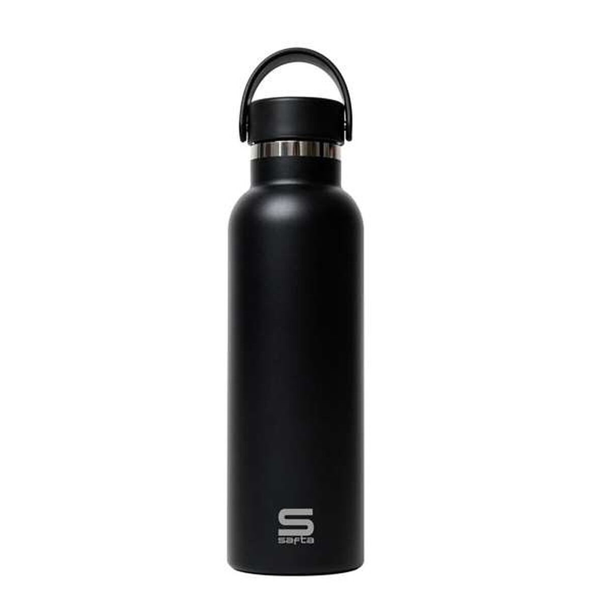 Eine schwarze Wasserflasche mit Henkel, silbernem Hals und einem Logo mit der Aufschrift 'safta' am Boden. Der Hintergrund ist weiß.