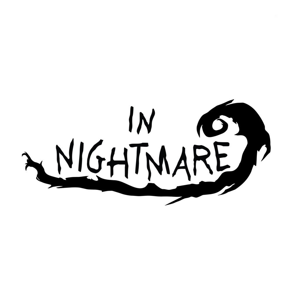 Testo nero 'In Nightmare' con un elemento di design curvo, su sfondo bianco. Il testo appare stilizzato e spettrale.