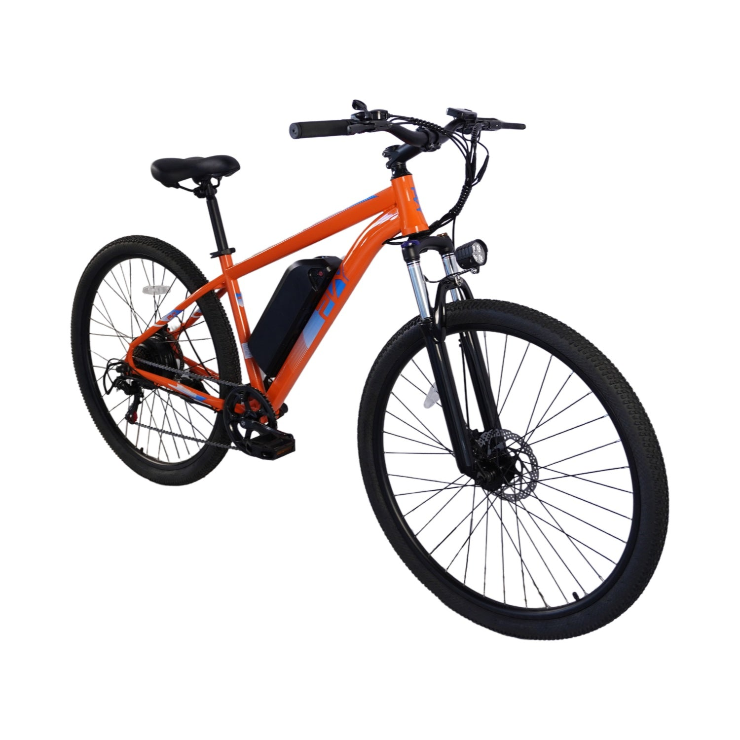 Una bicicleta eléctrica naranja con neumáticos y componentes negros. Tiene una batería negra y está sobre fondo blanco.